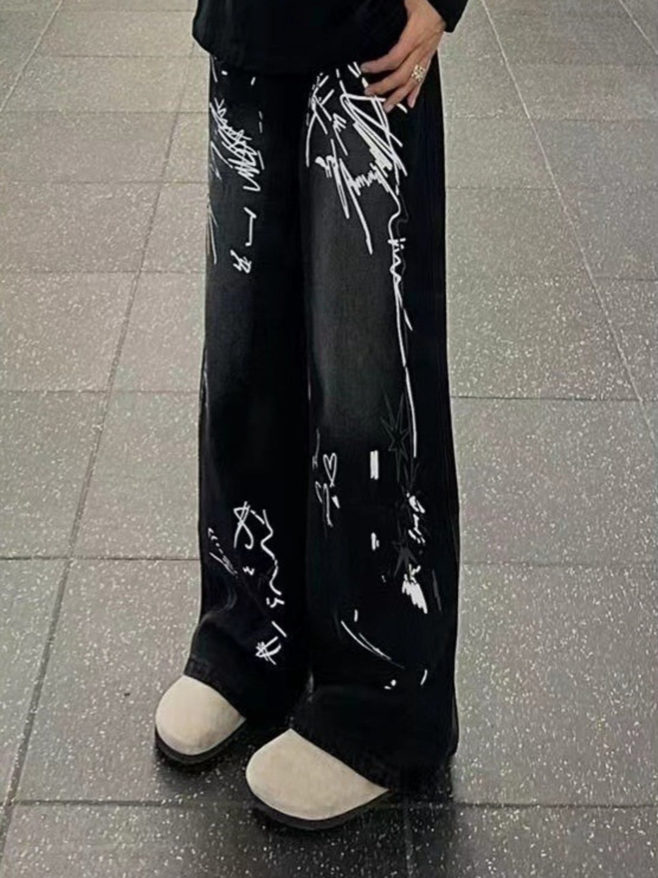 Men's Full Size Graffiti Print Wide Leg Jeans Plus Size