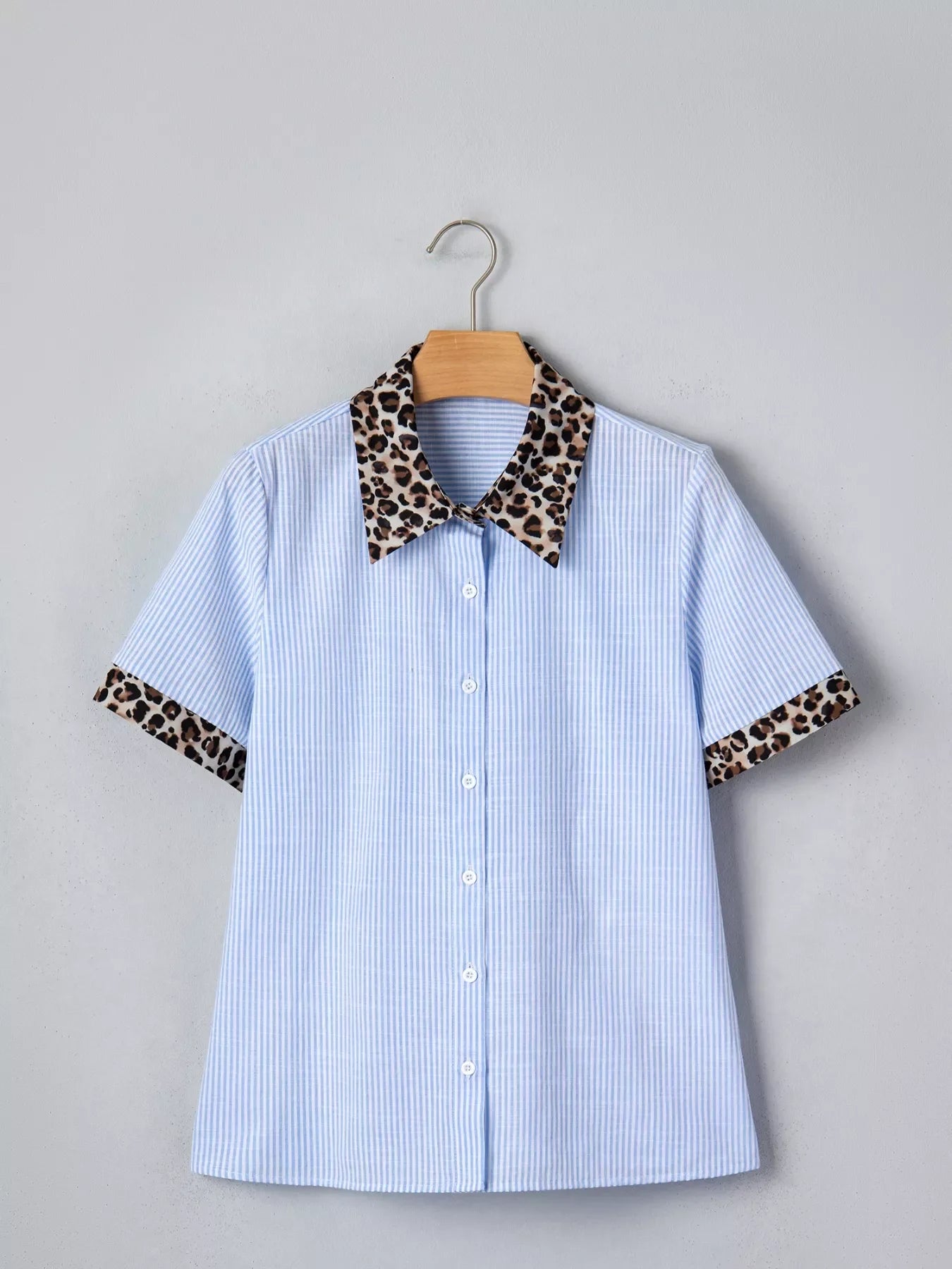 Stripe Leopard Contrast Collar Short Sleeve Shirt