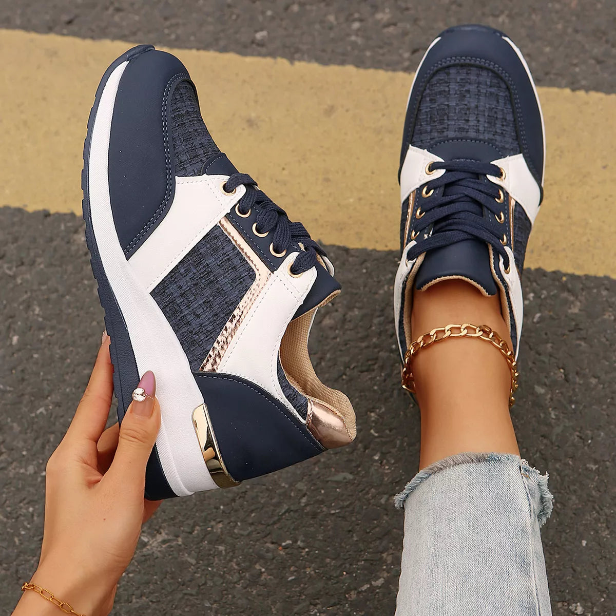 Round Toe Lace Up Sneakers