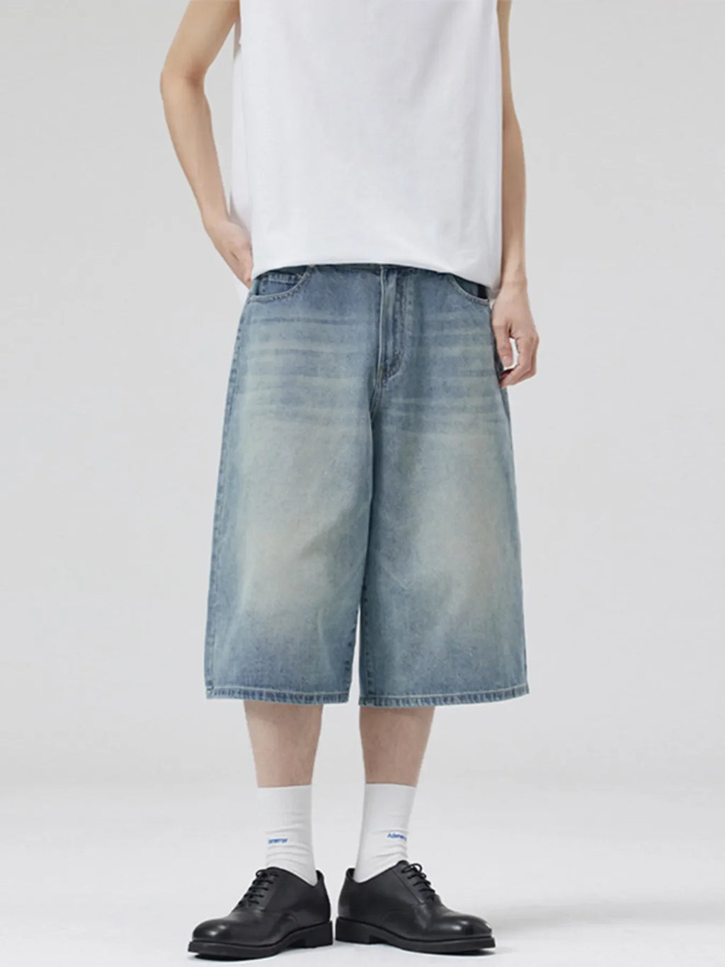 Men's Wide-Leg Denim Shorts