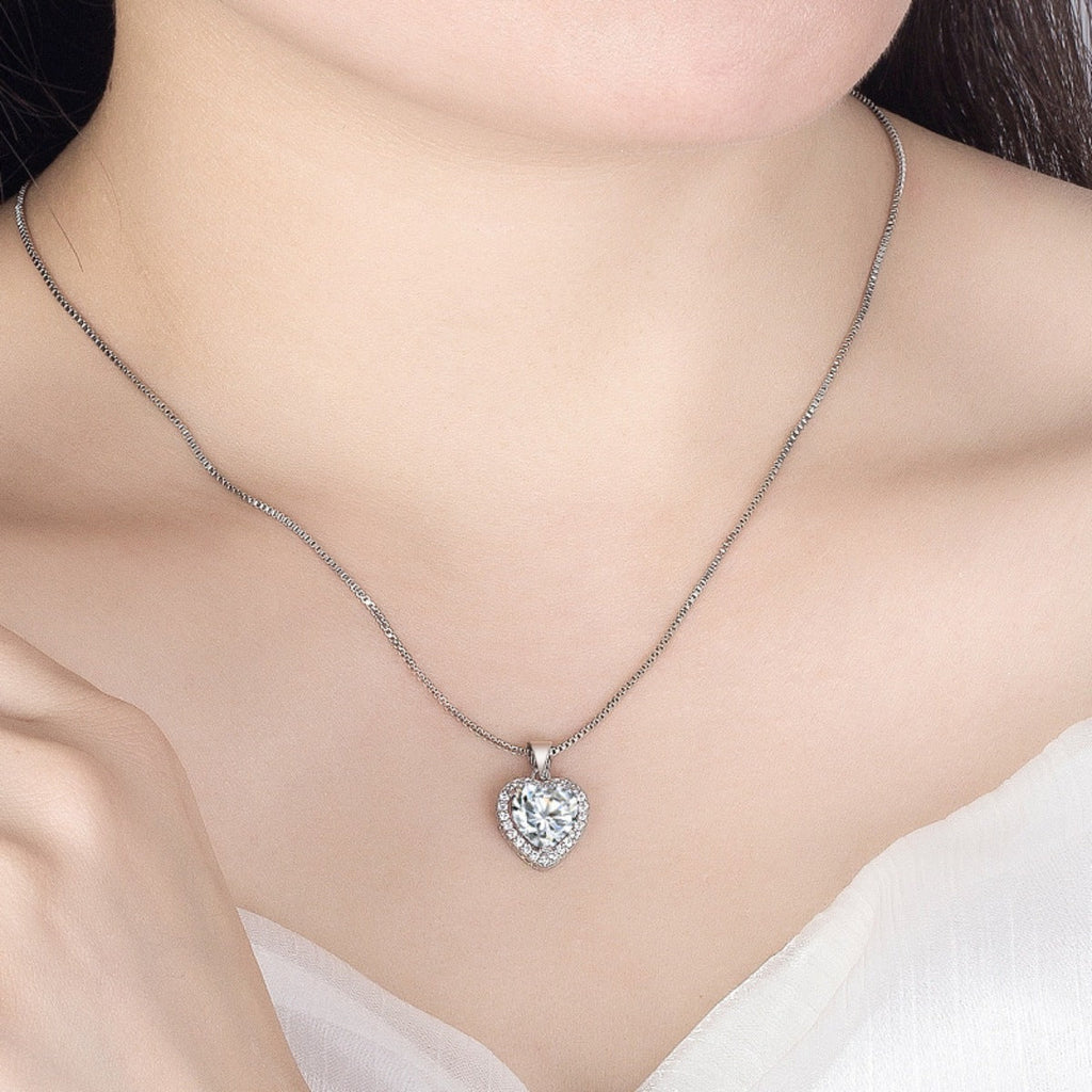 2 Carat Moissanite 925 Sterling Silver Heart Pendant Necklace