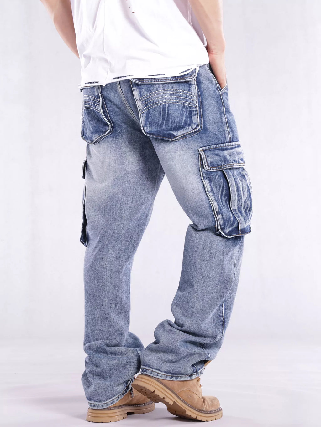 Men's Loose Fit Cargo Jeans