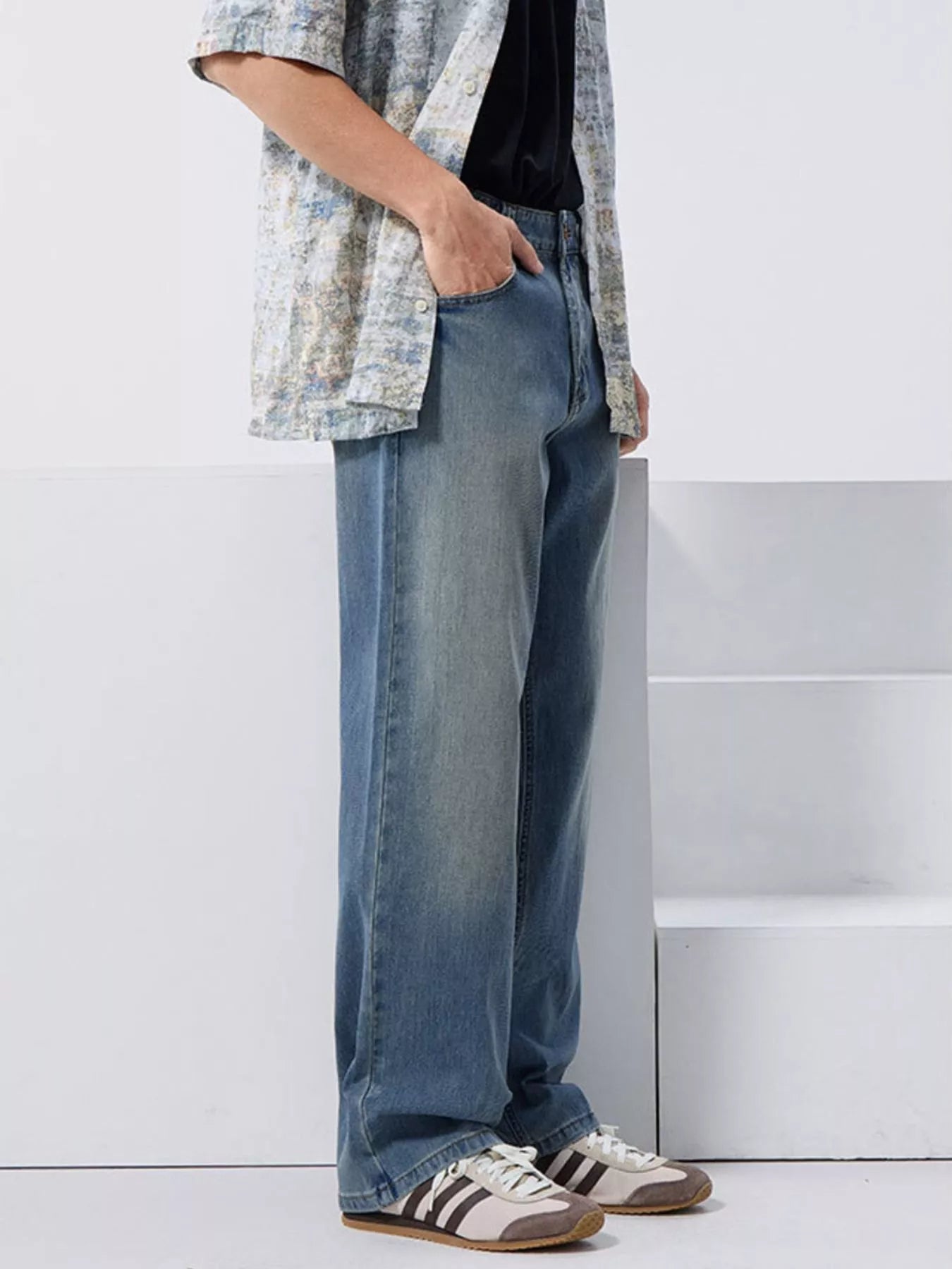 Men's Vintage Wash Loose Fit Jeans