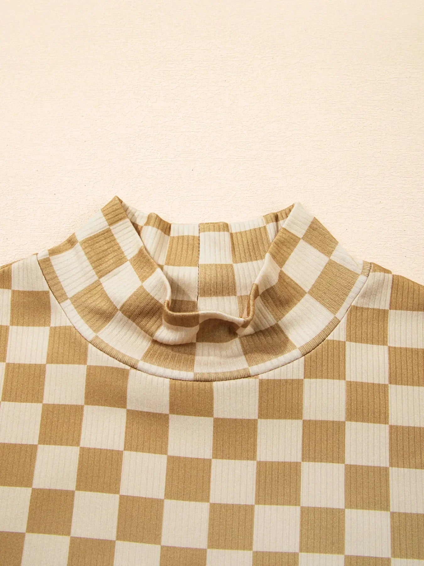 Check Pattern Turtleneck Slim Long Sleeve Tee