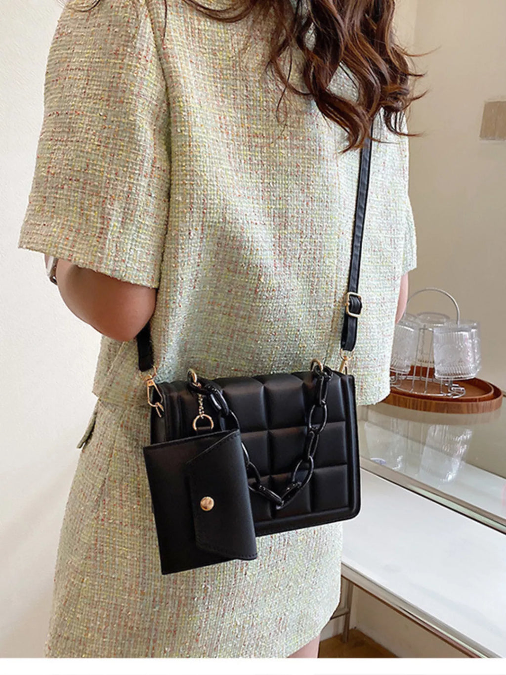 Quilted Chain Strap Crossbody Bag