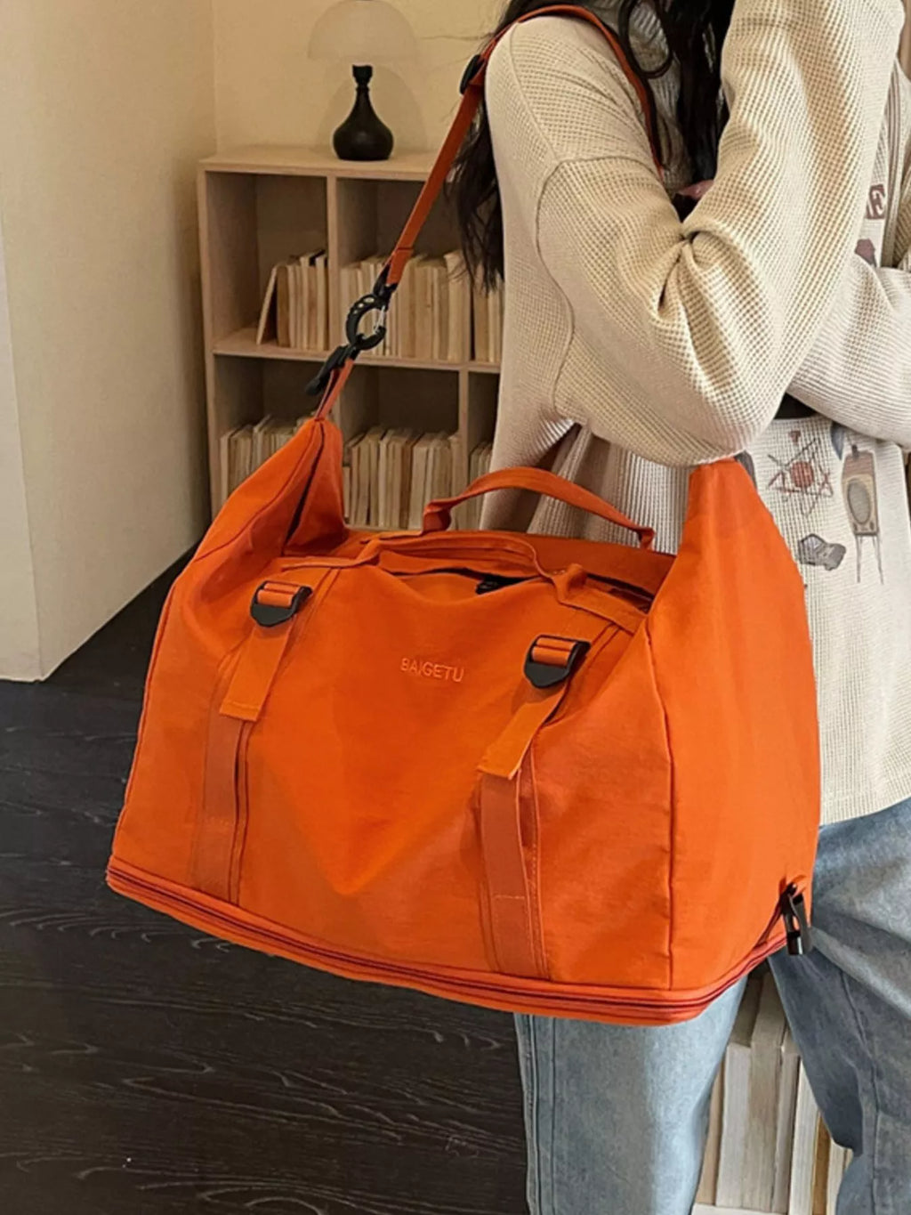 Lightweight Nylon Travel Bag