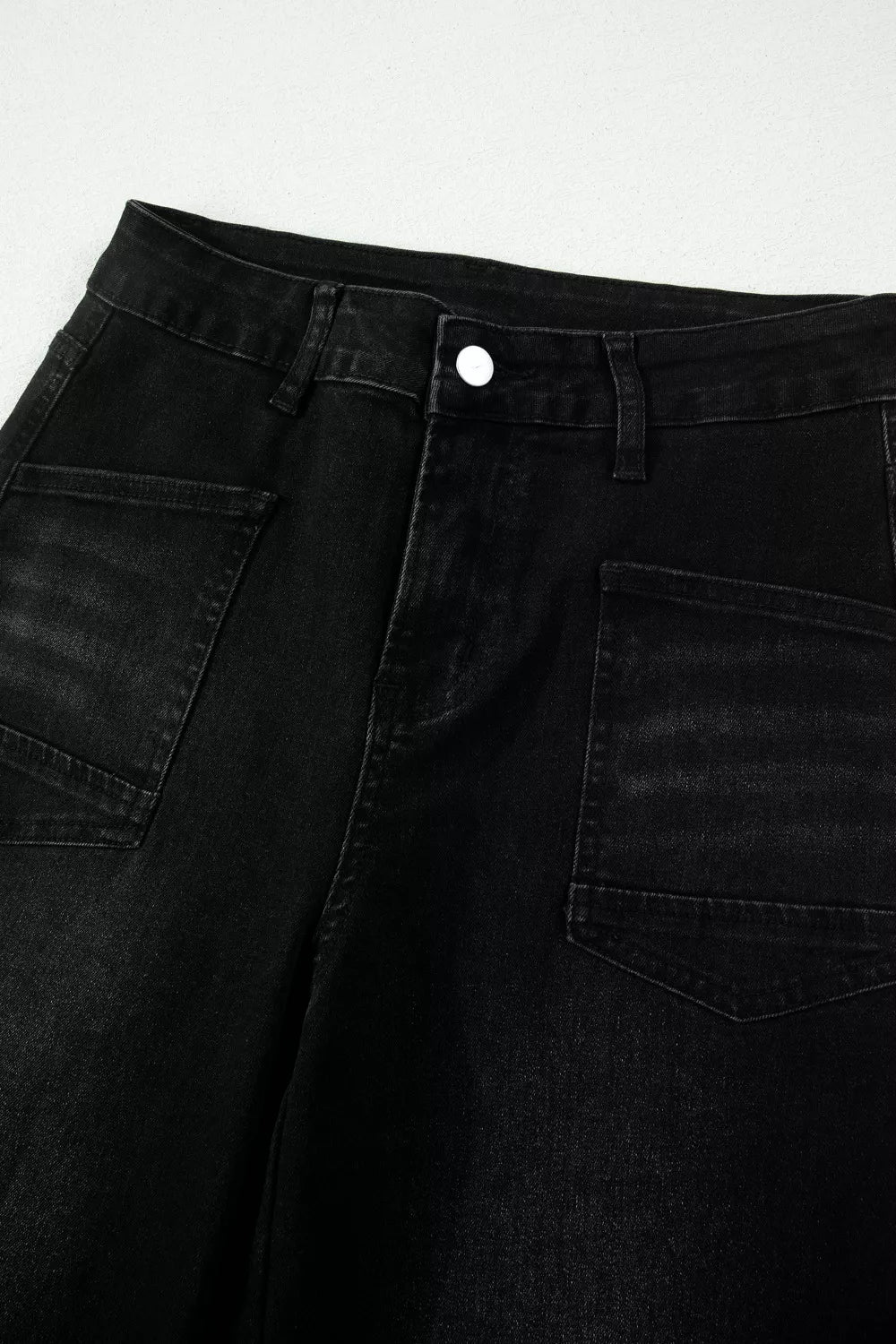 Frayed Cropped Straight Jeans