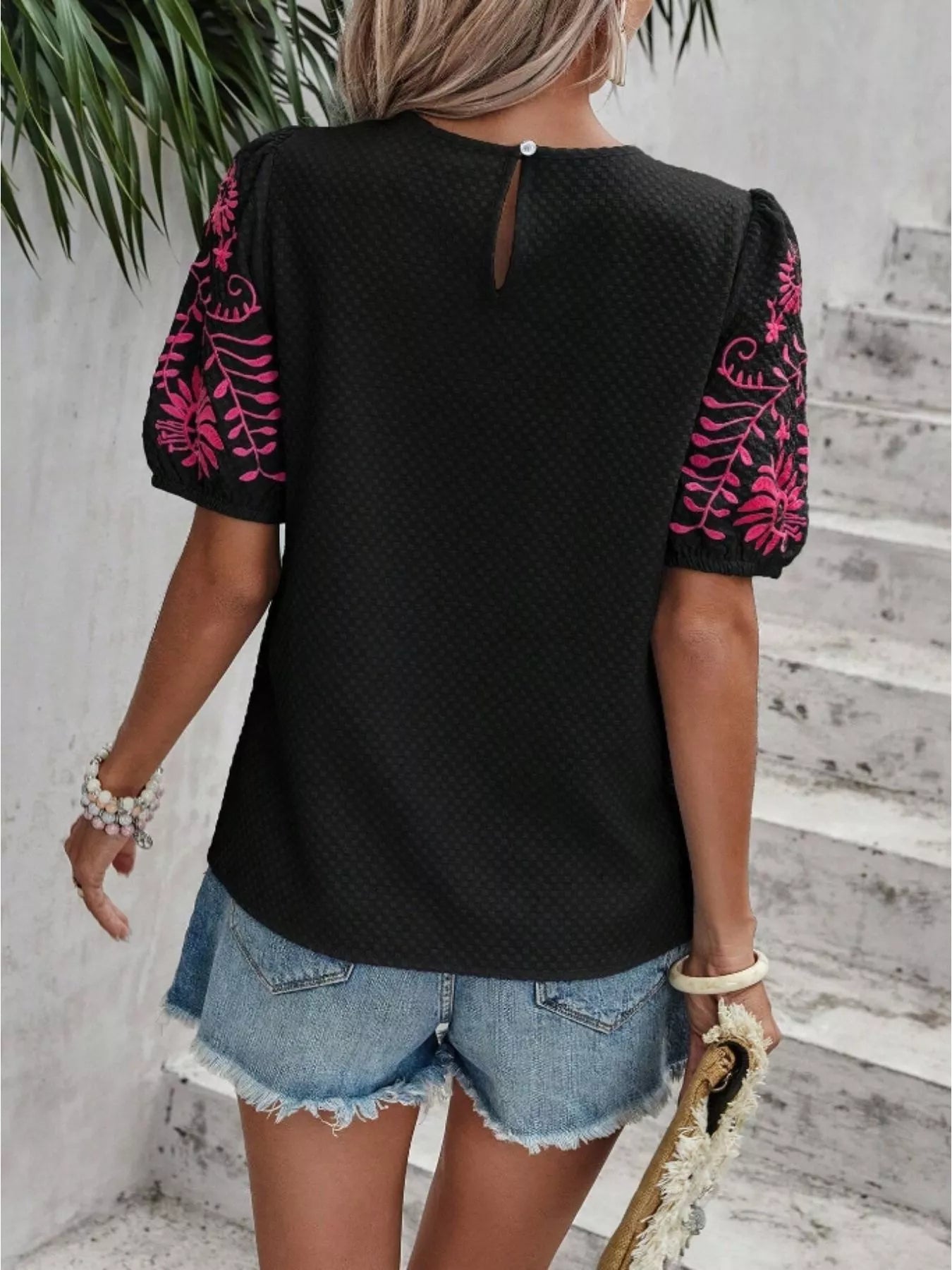 Embroidered Puff Sleeve Blouse