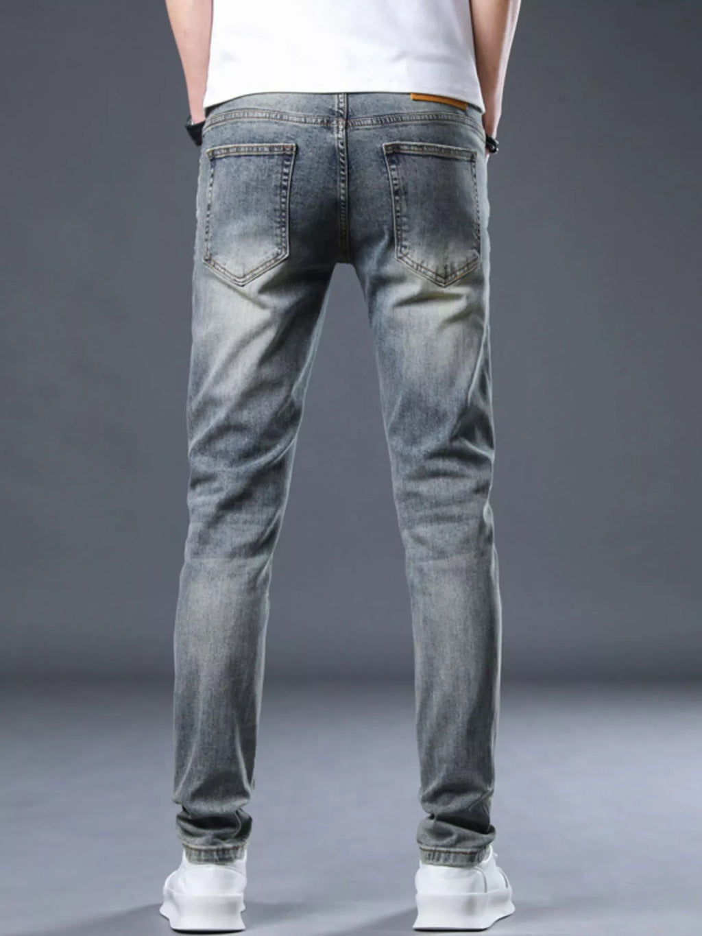Men's Distressed Slim Fit Jeans