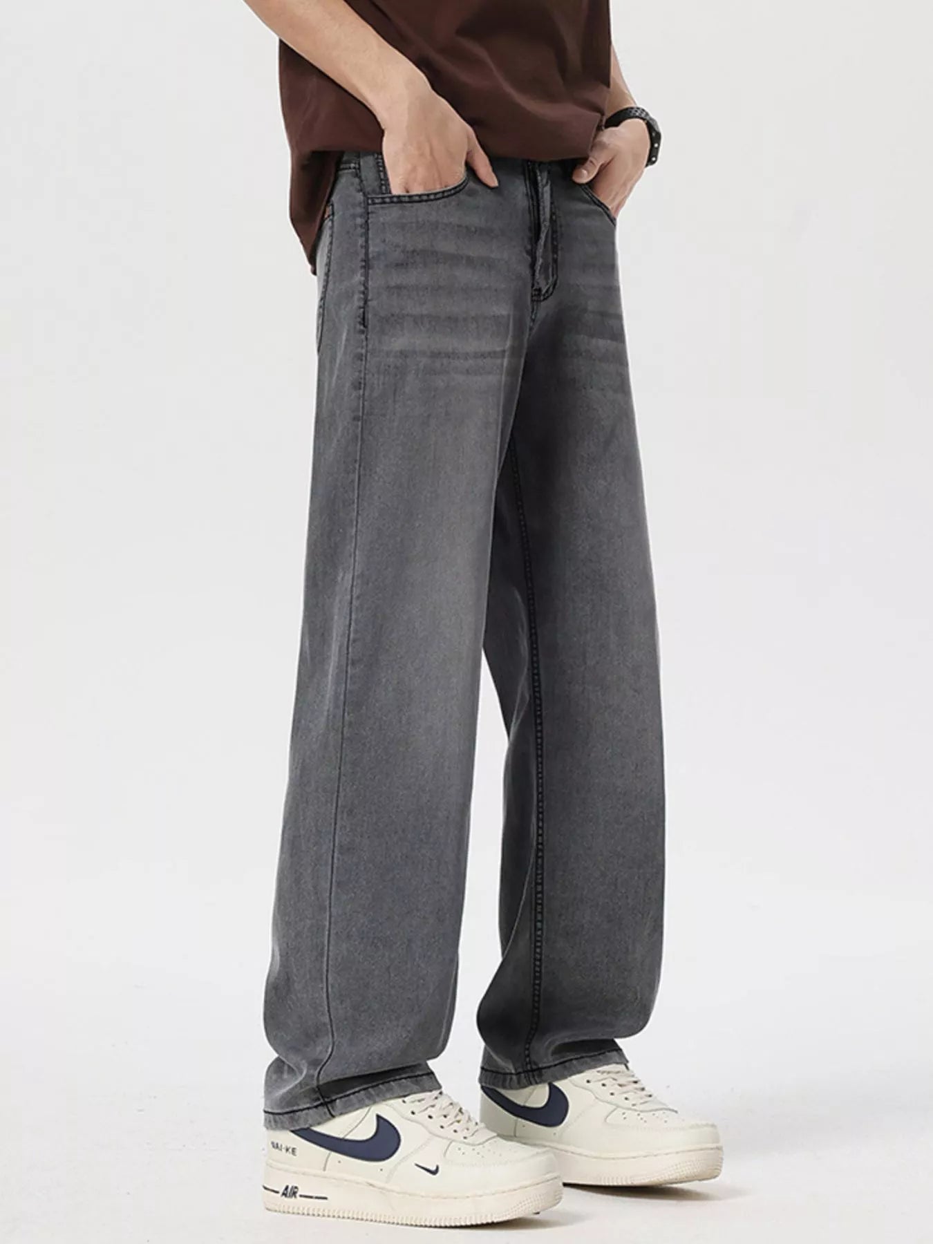 Men's Loose Fit Wash Jeans