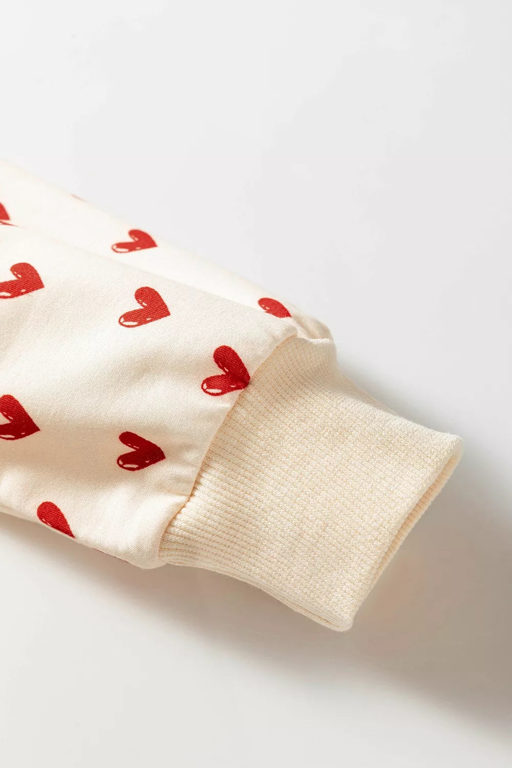 Heart Print Round Neck Long Sleeve Regular Fit Sweatshirt