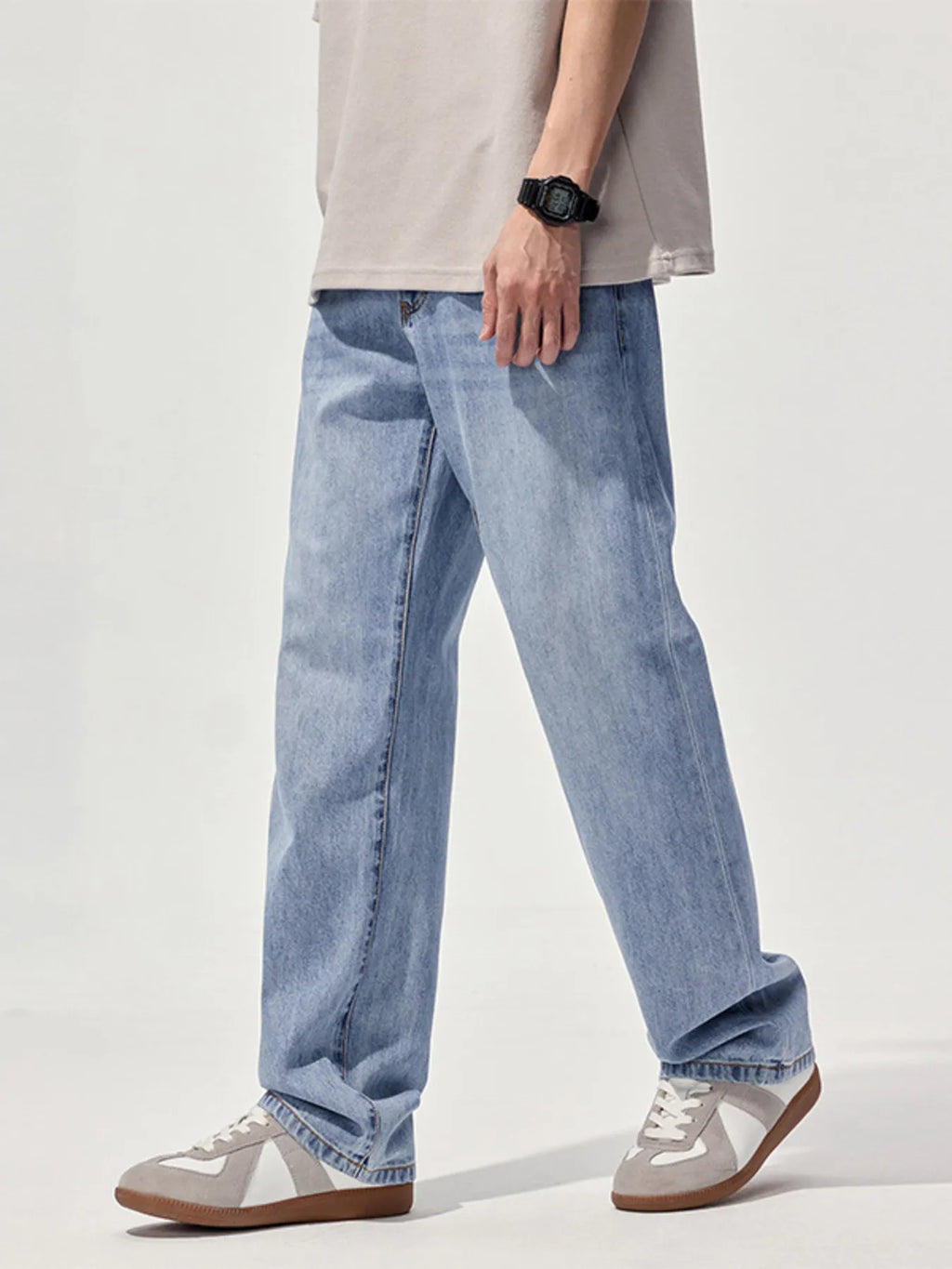 Men's Relaxed Fit Straight Leg Jeans