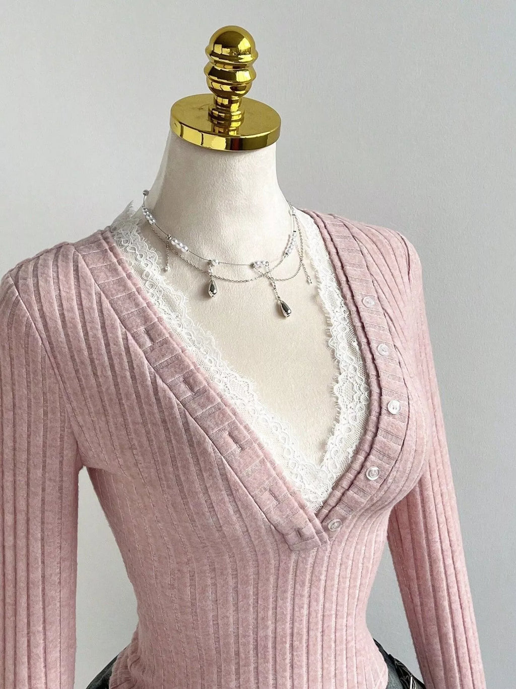 V-Neck Lace Trim Ribbed Knit T-Shirt