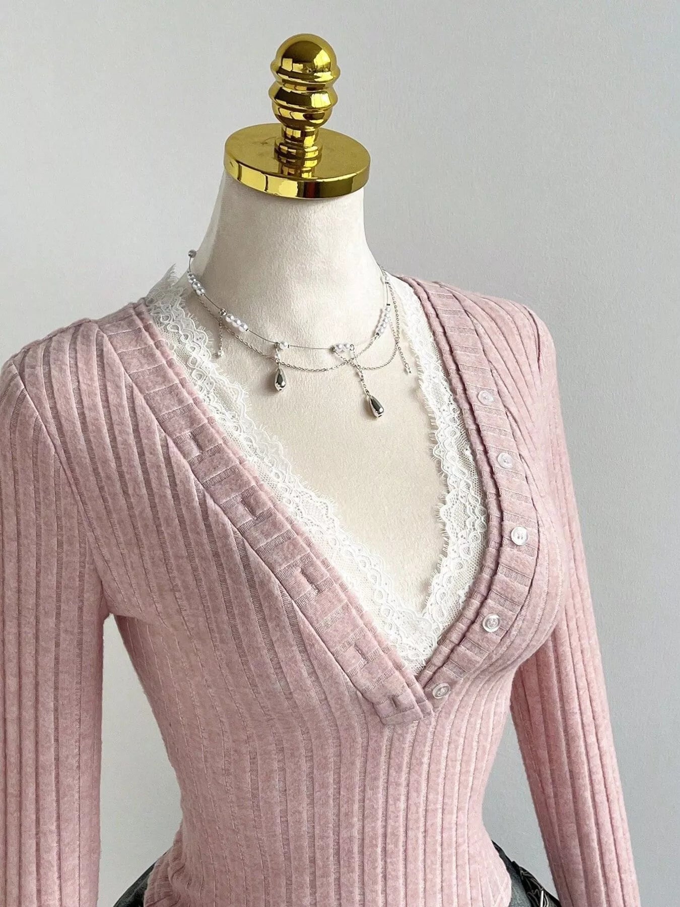 V-Neck Lace Trim Ribbed Knit T-Shirt