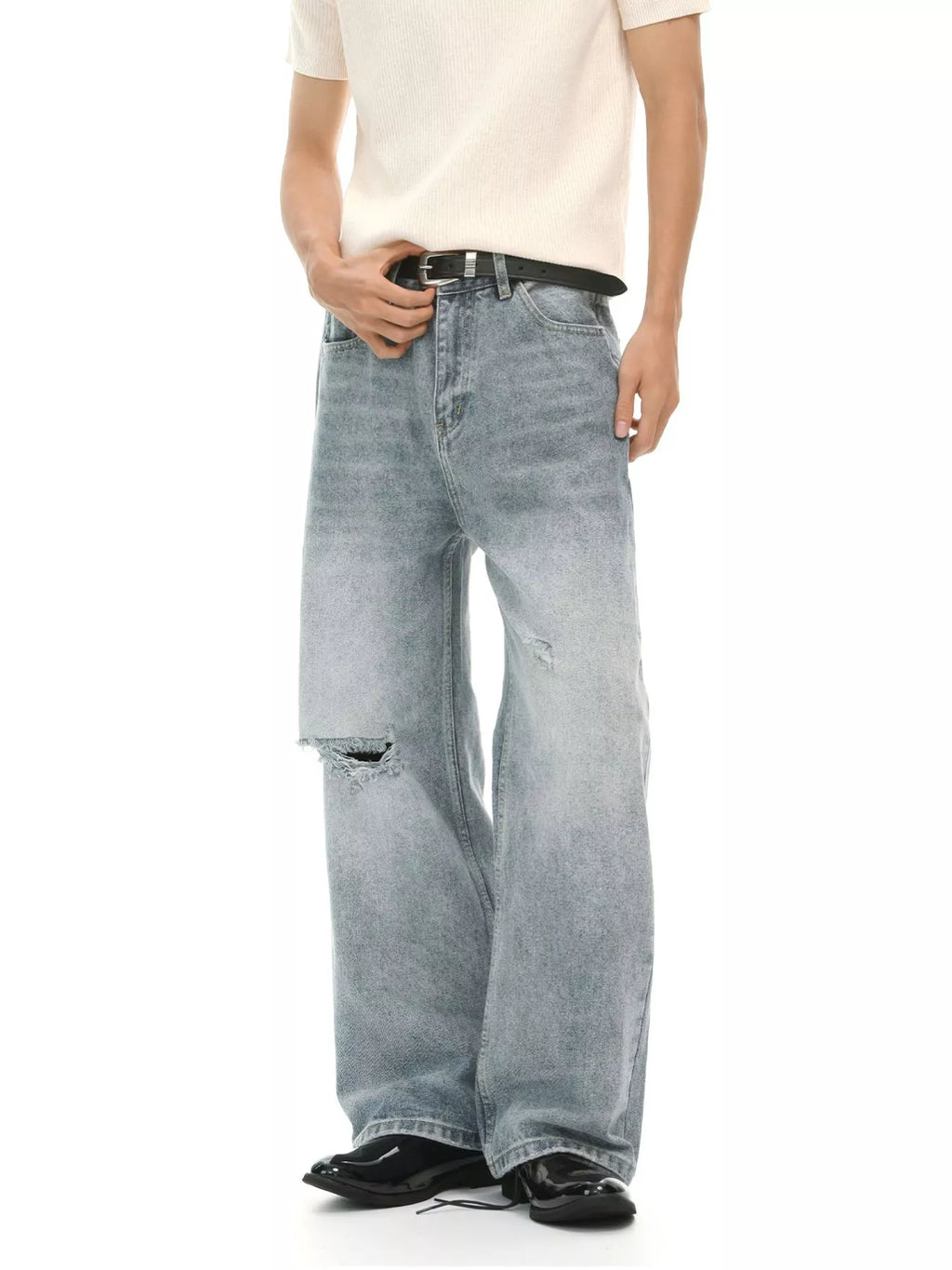 Men's Distressed Wide-Leg Jeans