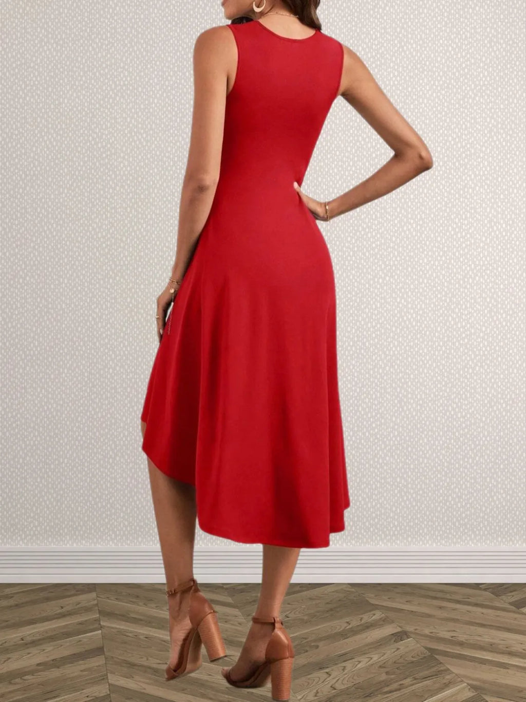 Ruched Round Neck Sleeveless Dress