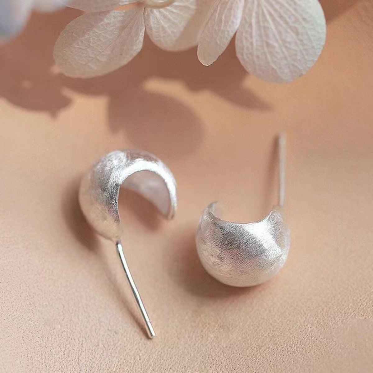 925 Sterling Silver C-Hoop Earrings