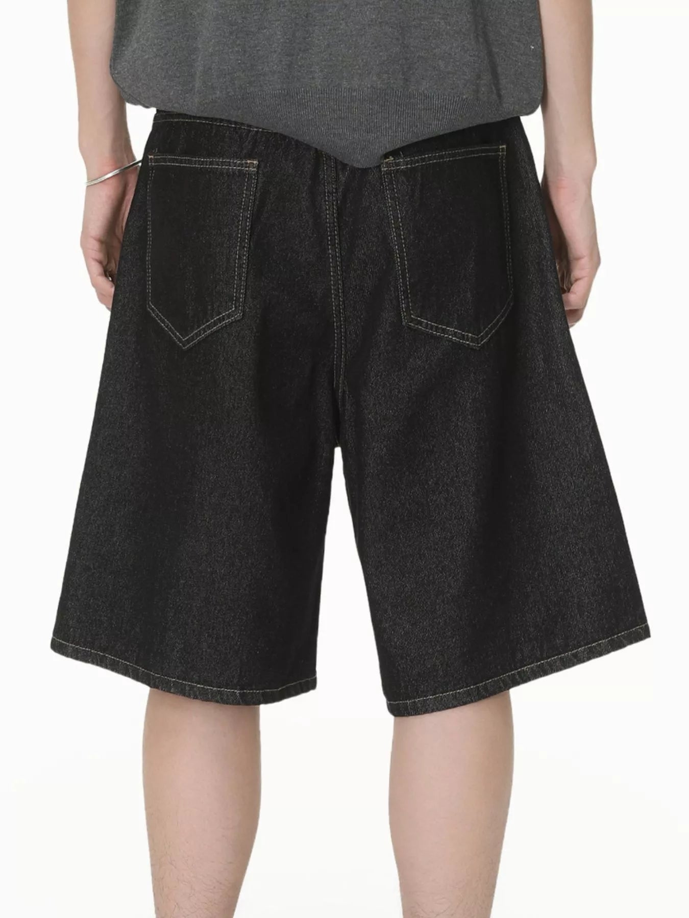 Men's Loose Fit Denim Shorts