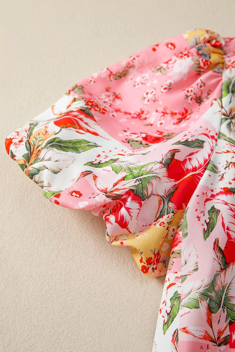 Contrast Collared V Neck Short Sleeve Floral Blouse