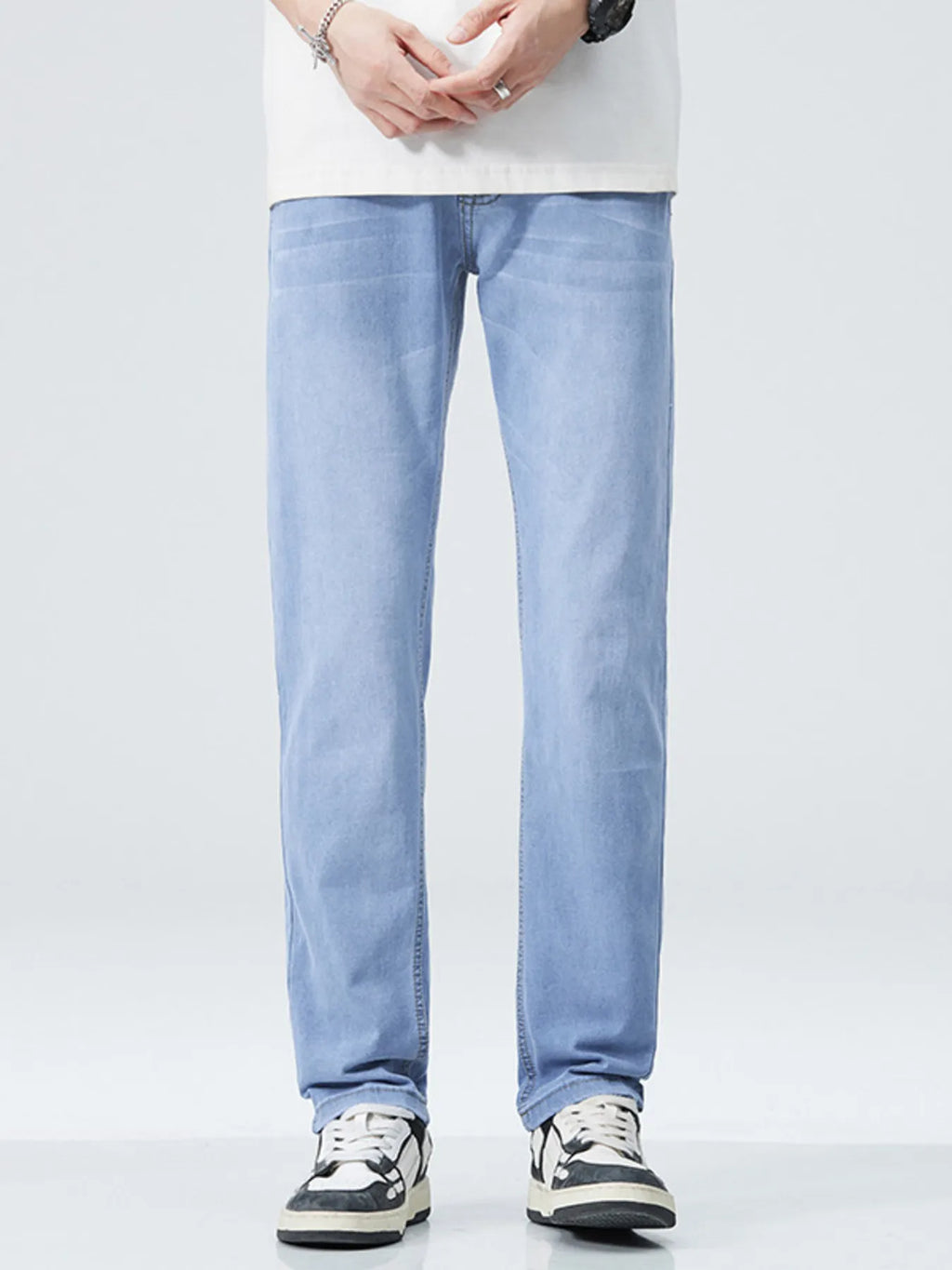 Men's Classic Straight Fit Jeans