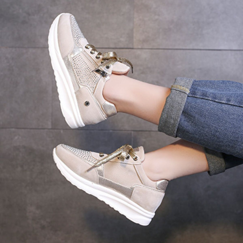Lace Up Round Toe Sneakers