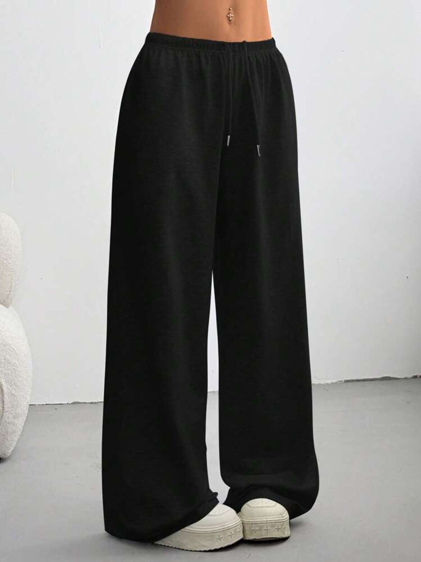 Relaxed Fit Drawstring Pants