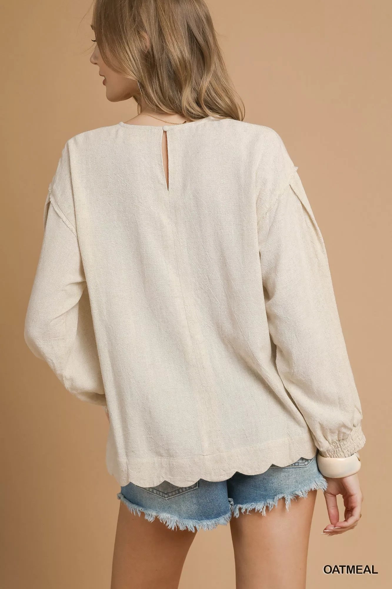 Umgee Linen Scallop Hem Long Sleeve Blouse
