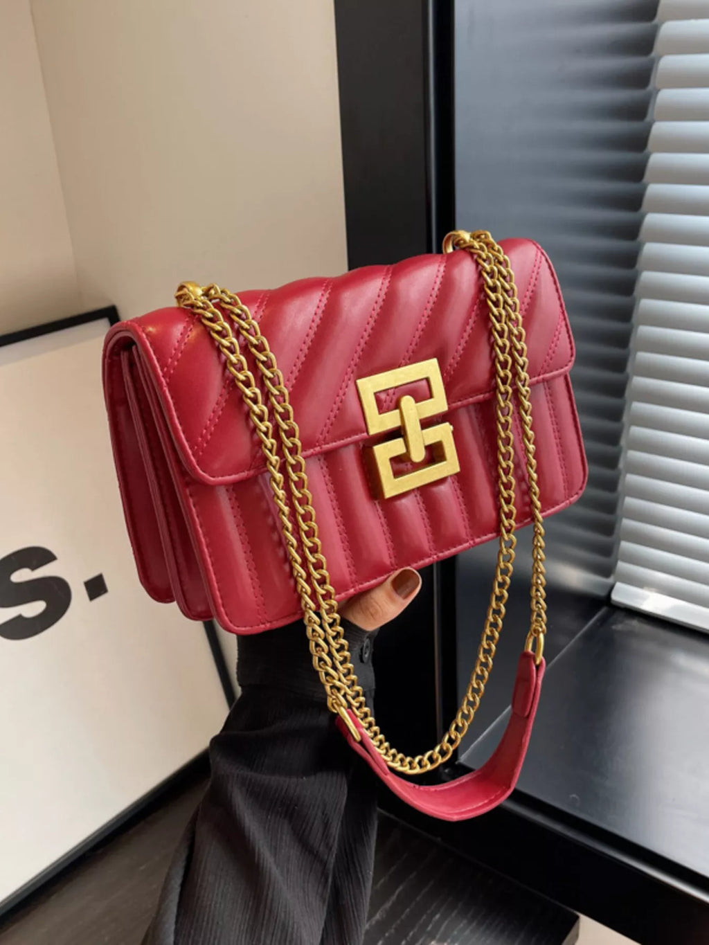 Quilted Flap Chain Crossbody Bag