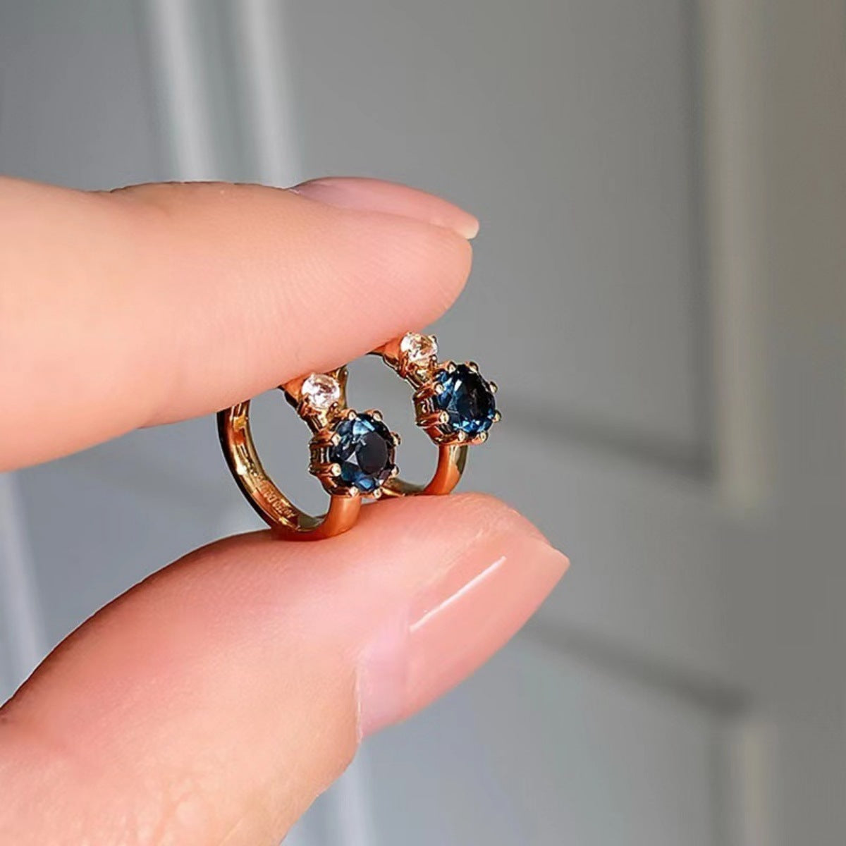 925 Sterling Silver Zircon Hoop Earrings