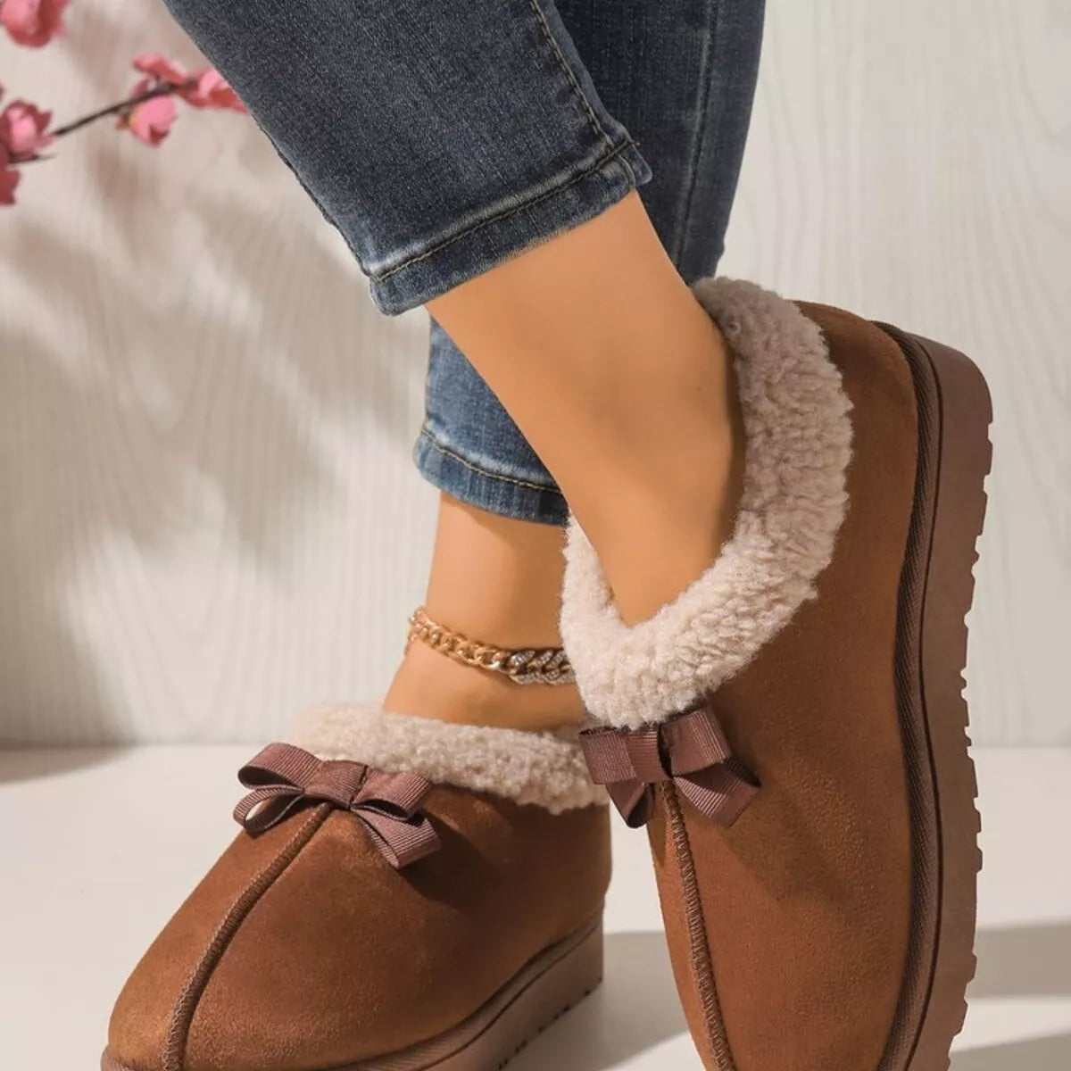 Cozy Bowknot Plush Lined Slip-Ons