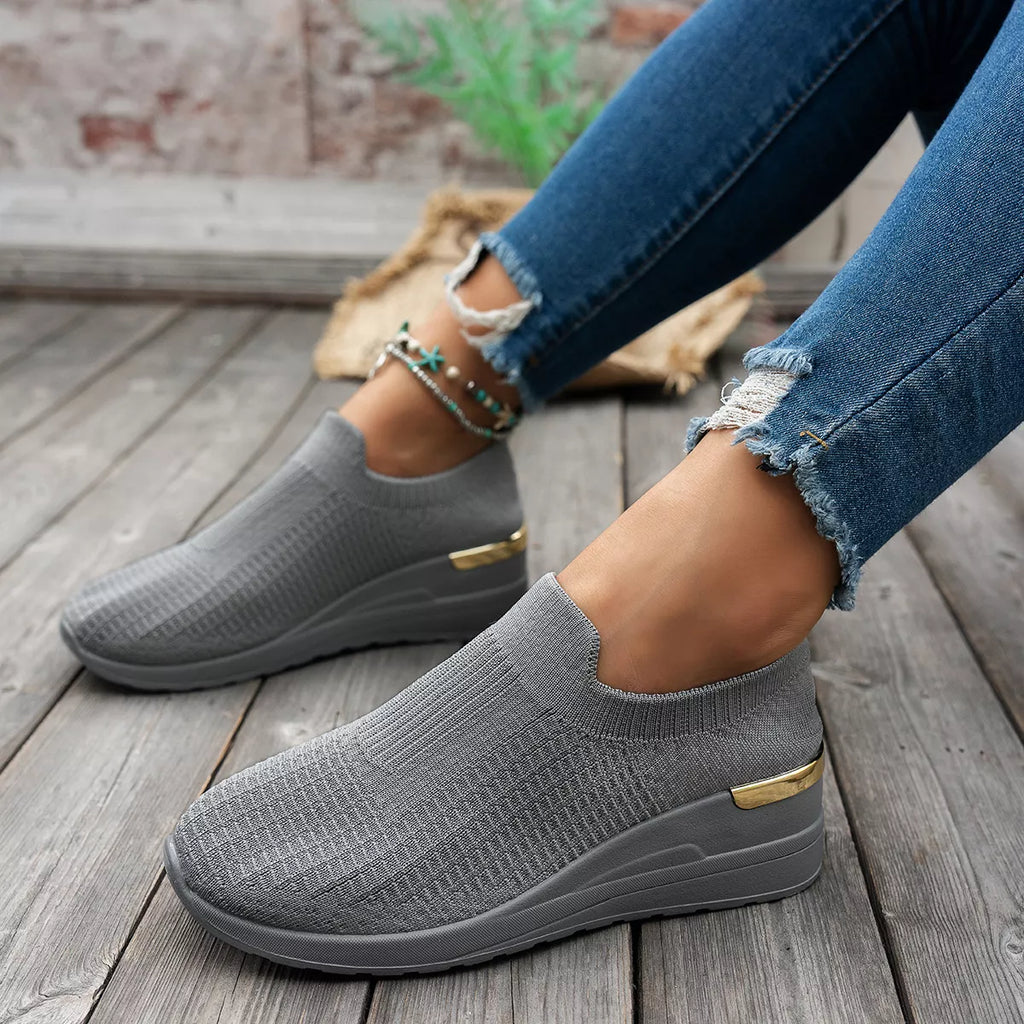 Mesh Round Toe Wedge Athletic