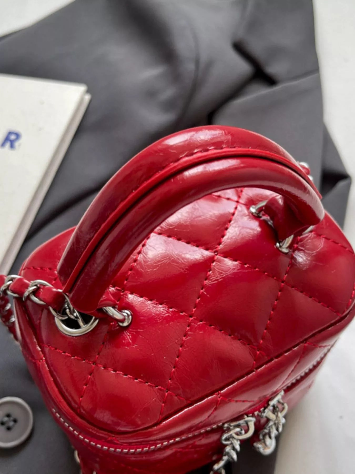 Quilted Pattern Crossbody Bag