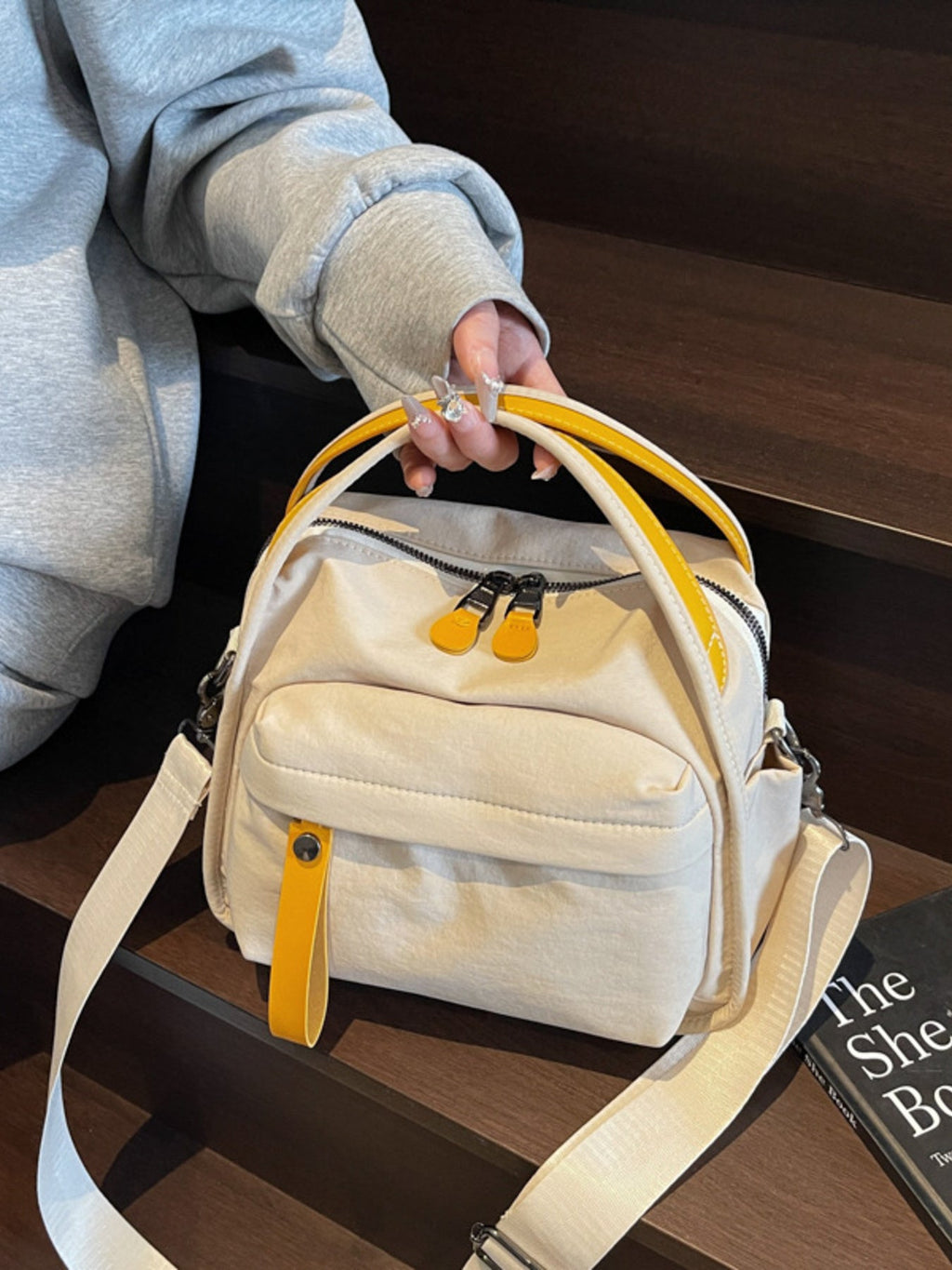 Casual Style Lightweight Crossbody Bag