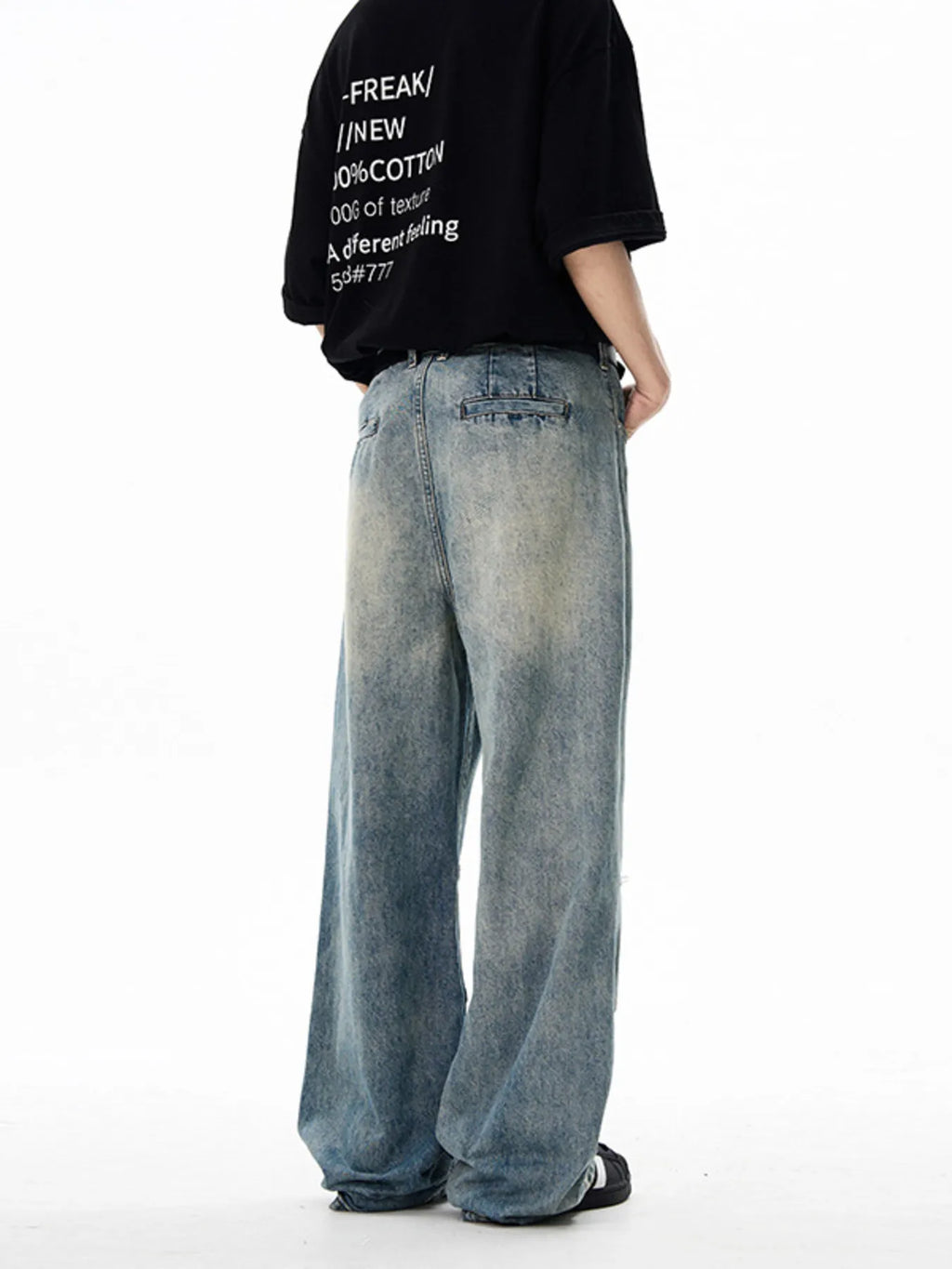 Men's Wide Leg Jeans