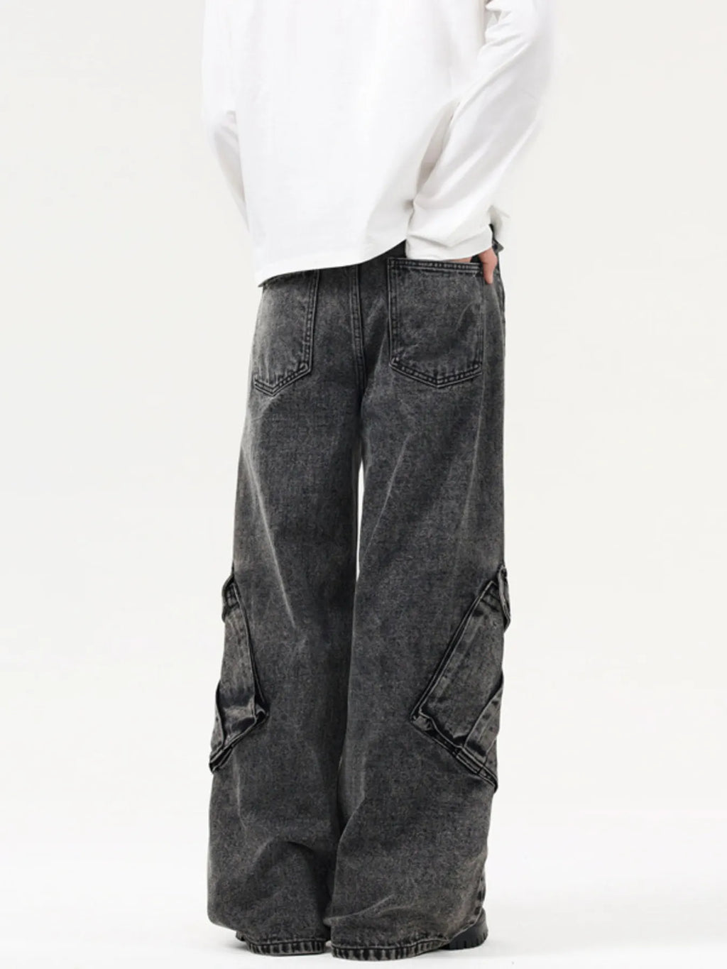 Men's Wide Leg Cargo Jeans