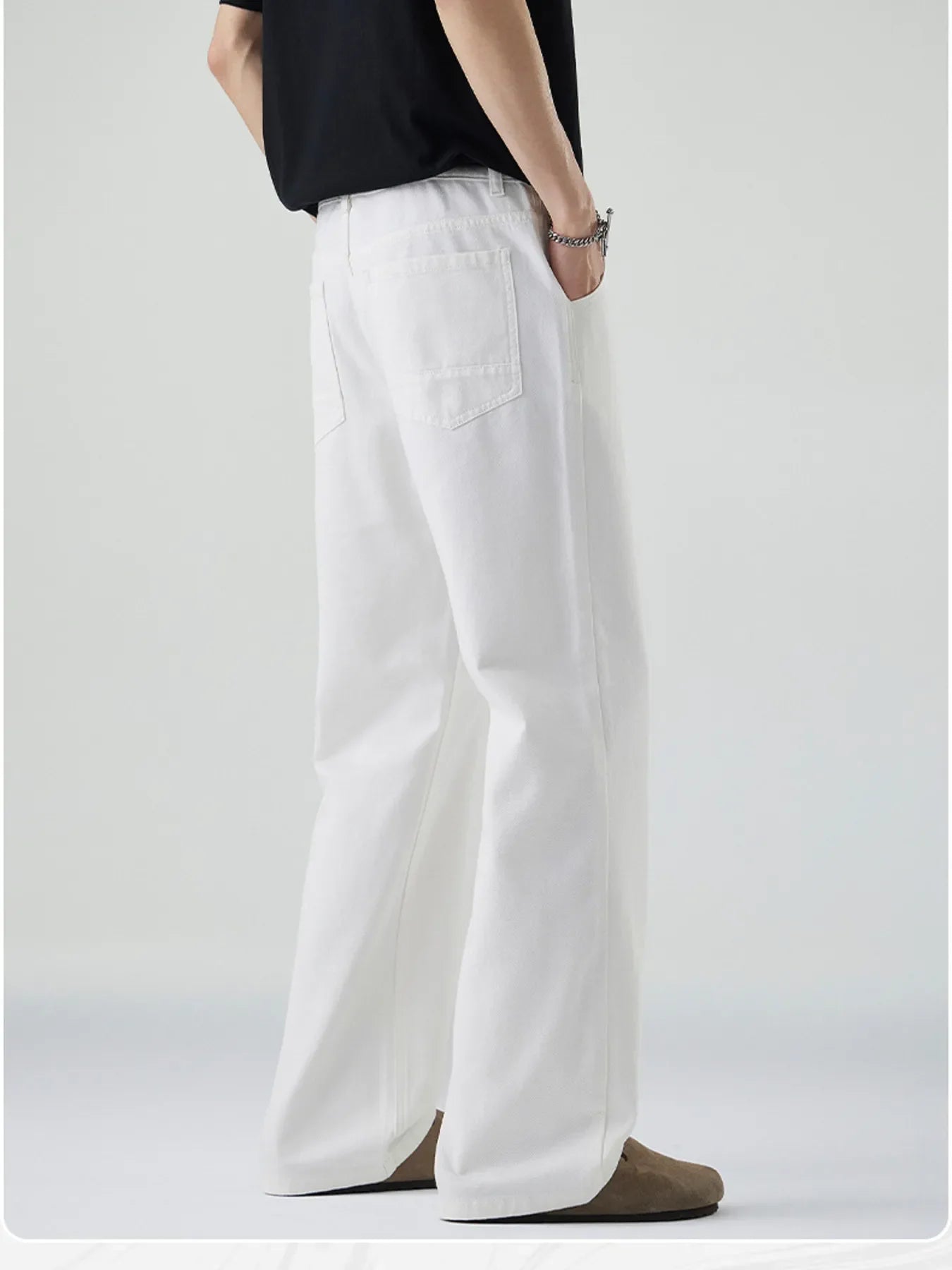 Men's Relaxed Fit Straight Leg Jeans