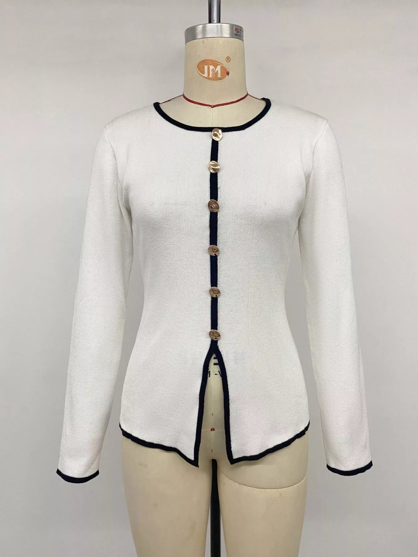 Contrast Trim Button Decor Knit Top