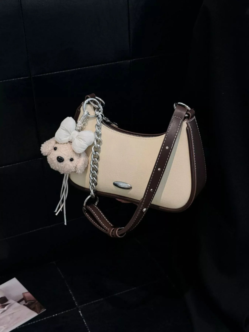 Contrast Trim Shoulder Bag