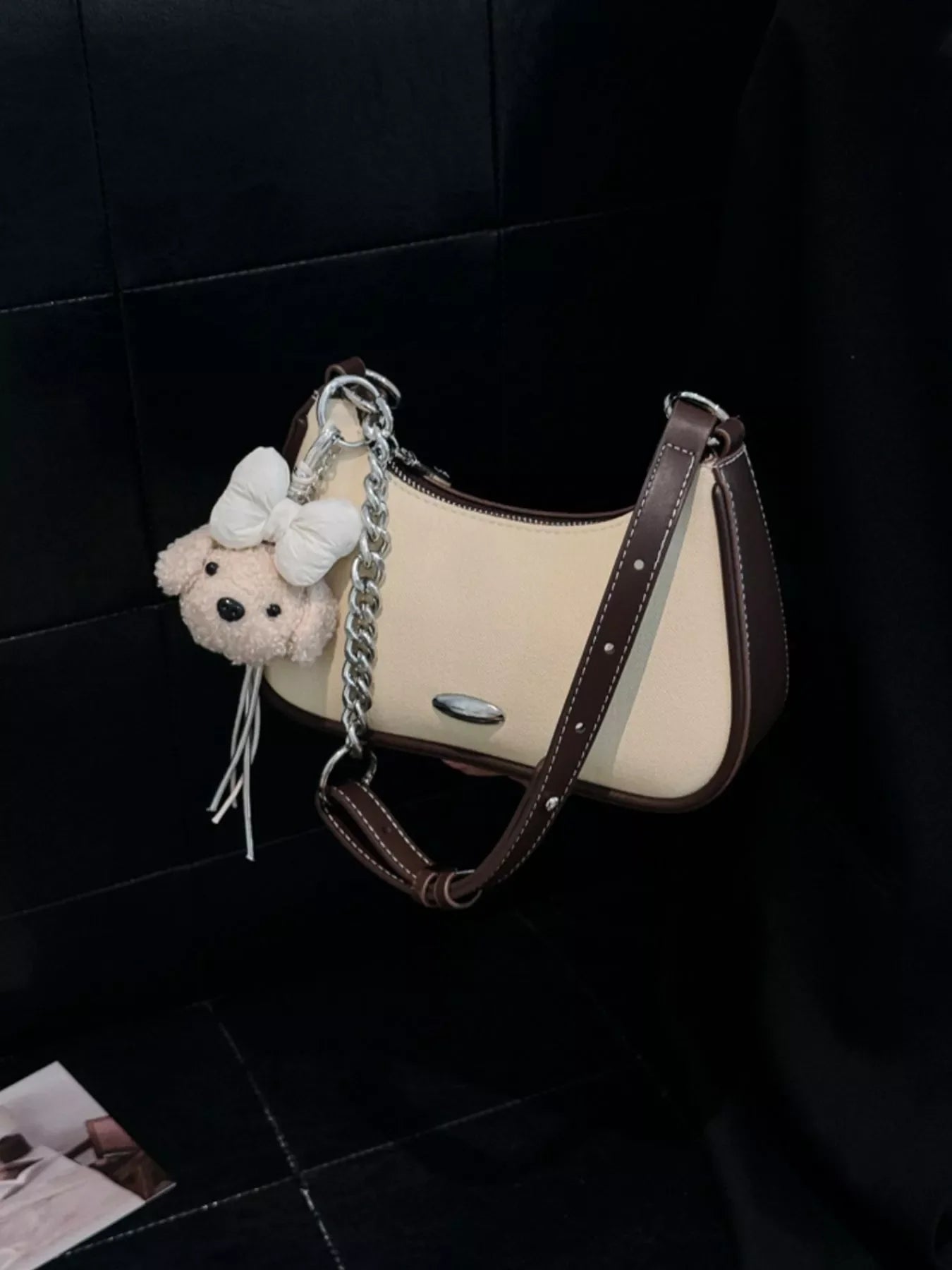 Contrast Trim Shoulder Bag