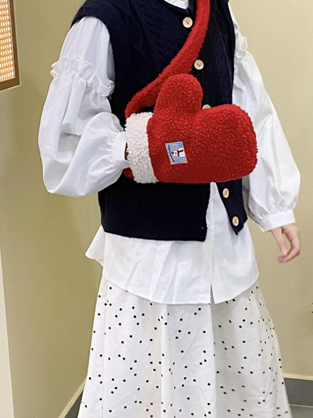 Christmas Mitten-Shaped Plush Crossbody Bag