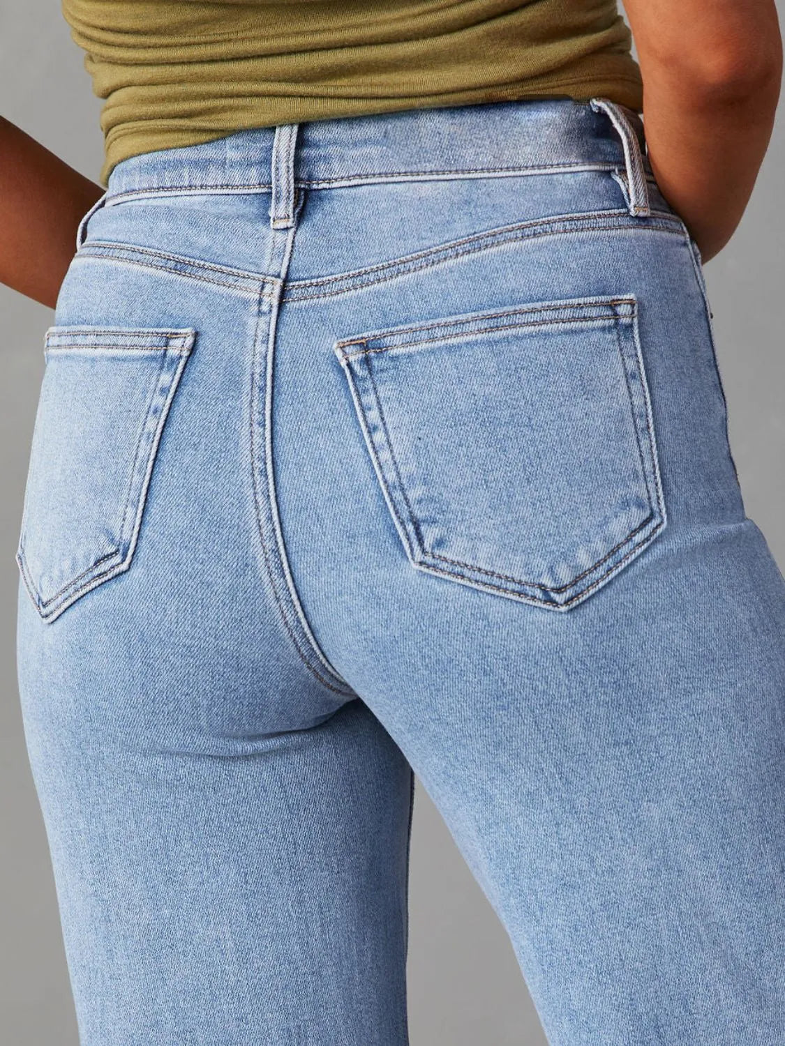 Raw Hem Loose Fit Jeans