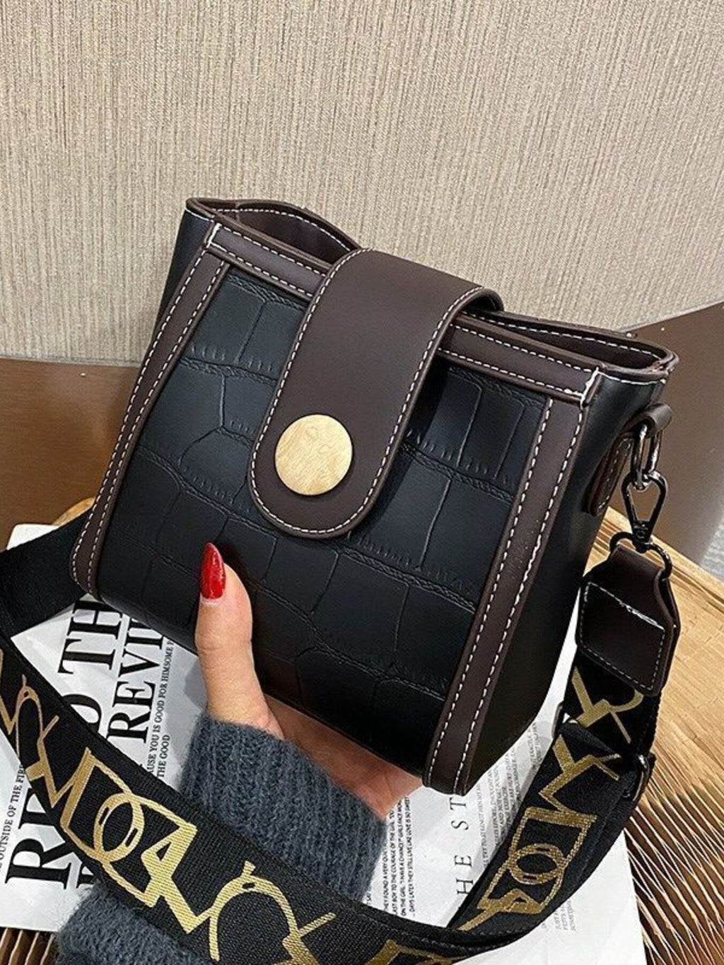 Crocodile Pattern Wide Strap Crossbody Bag