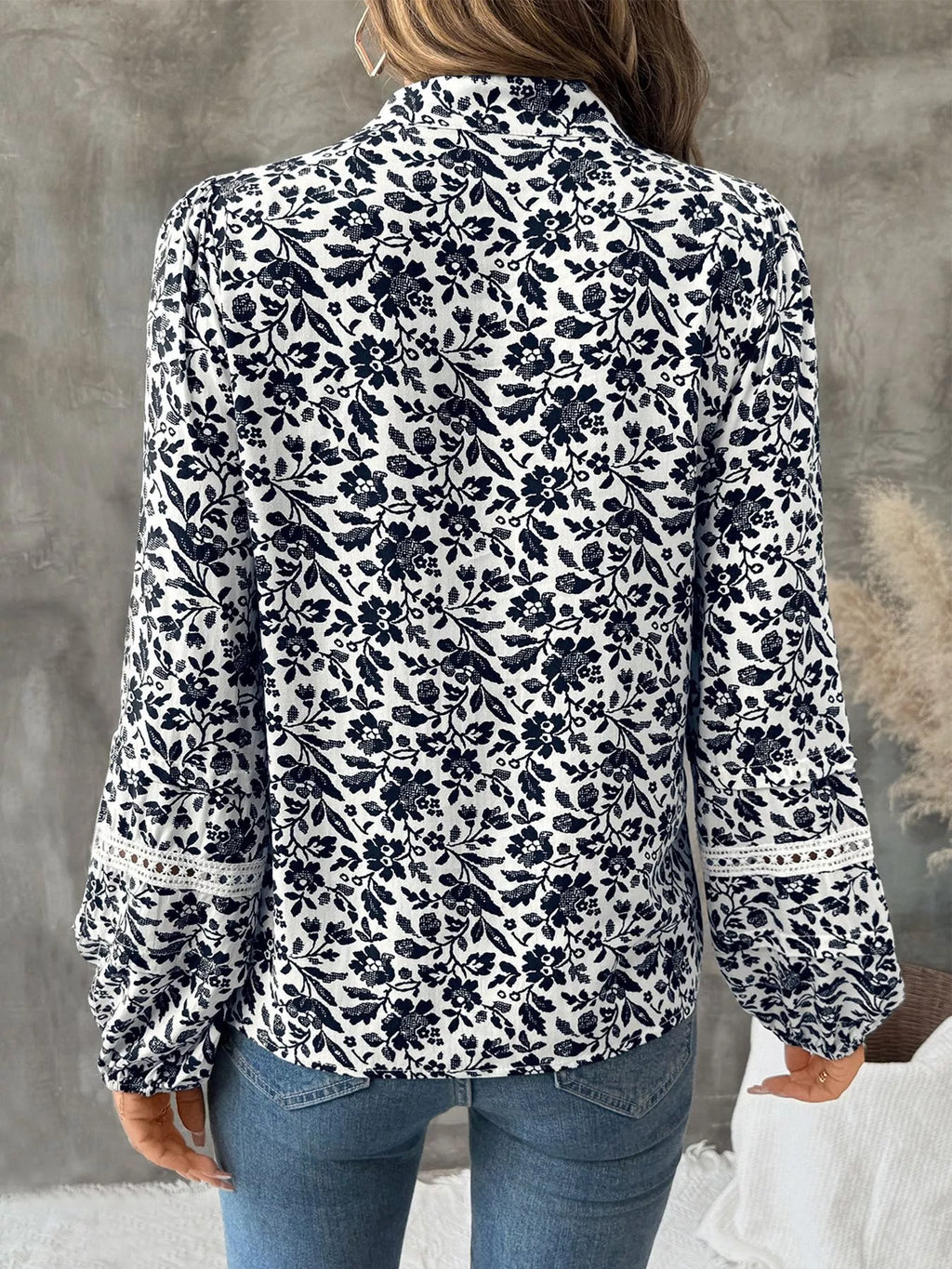Printed Tie Neck Long Sleeve Blouse