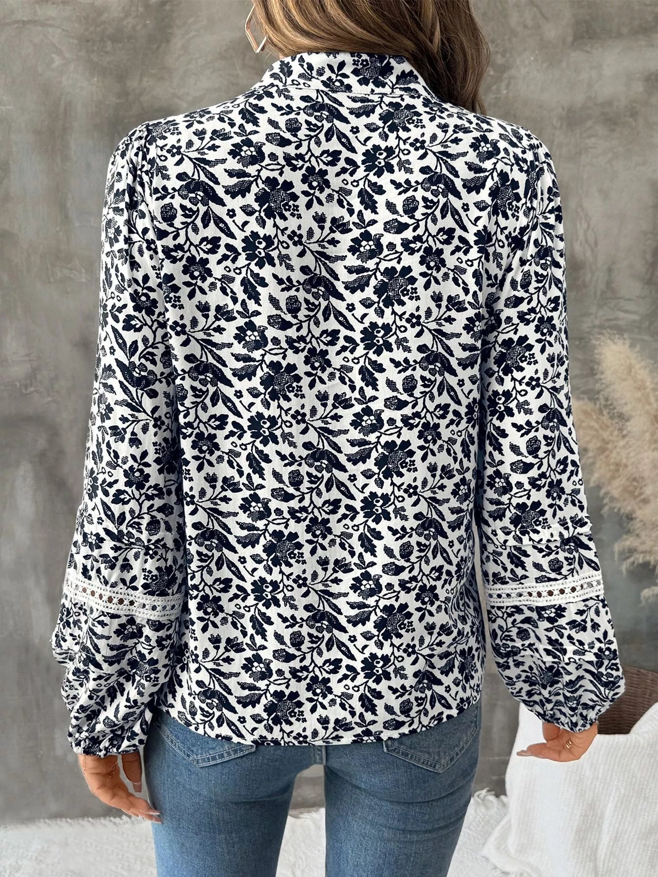 Printed Tie Neck Long Sleeve Blouse