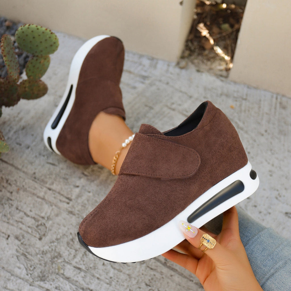 Round Toe Platform Sneakers