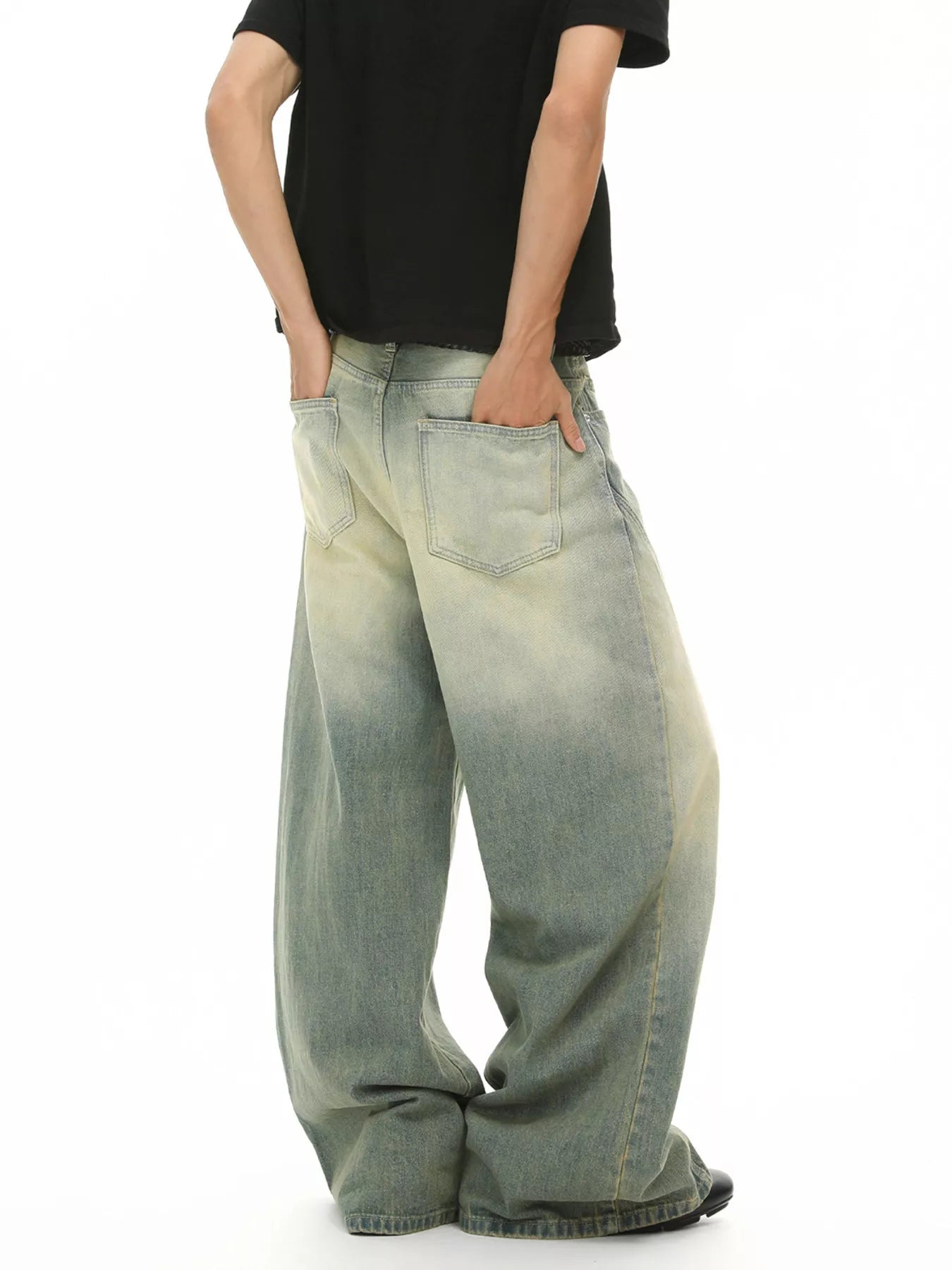 Men's Vintage Wash Wide Leg Jeans