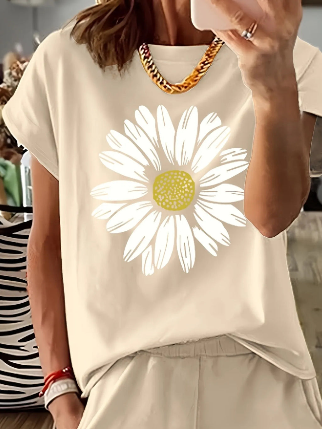 Daisy Short Sleeve Top and Shorts Two Piece Set