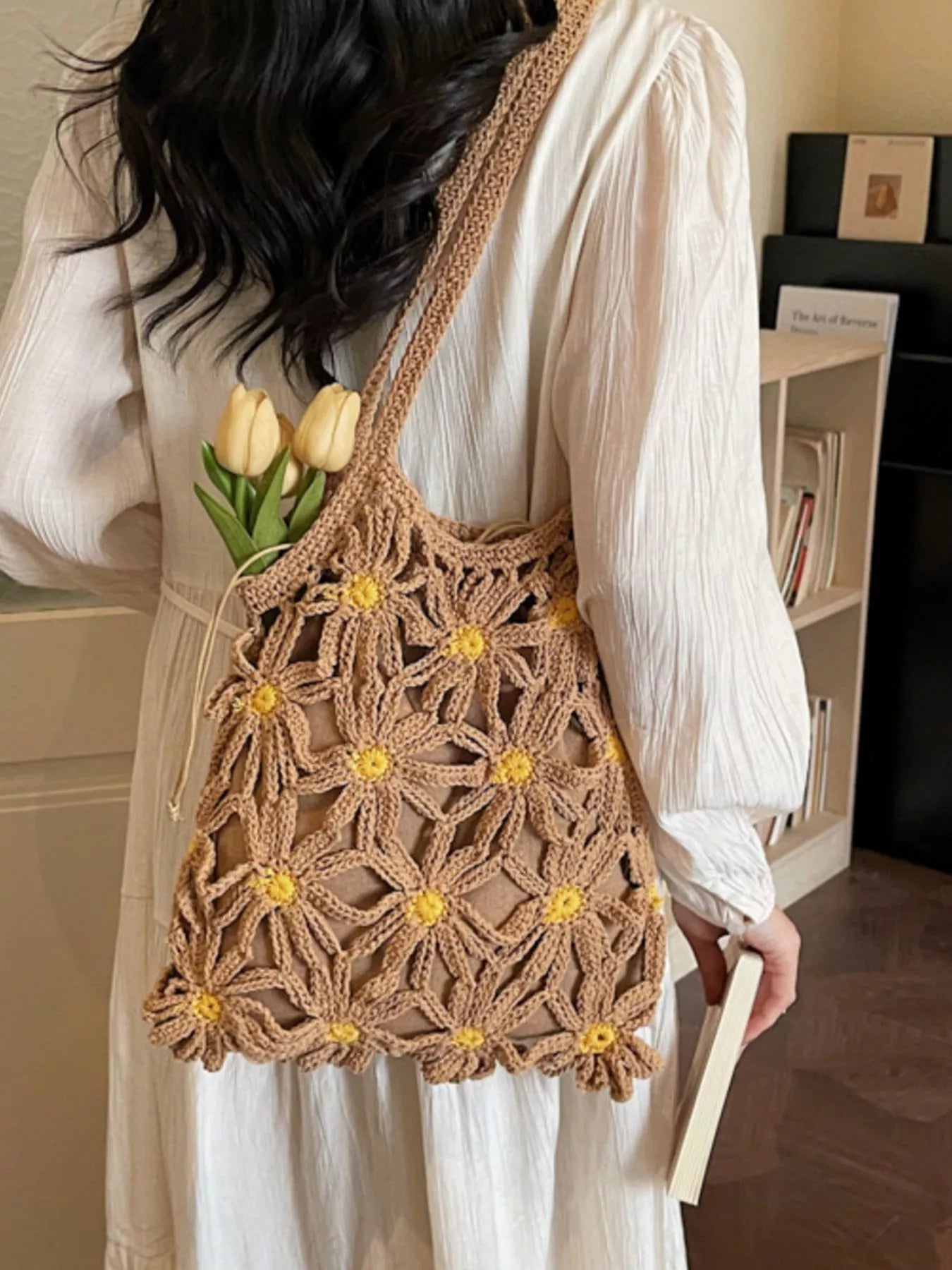 Crochet Daisy Shoulder Bag