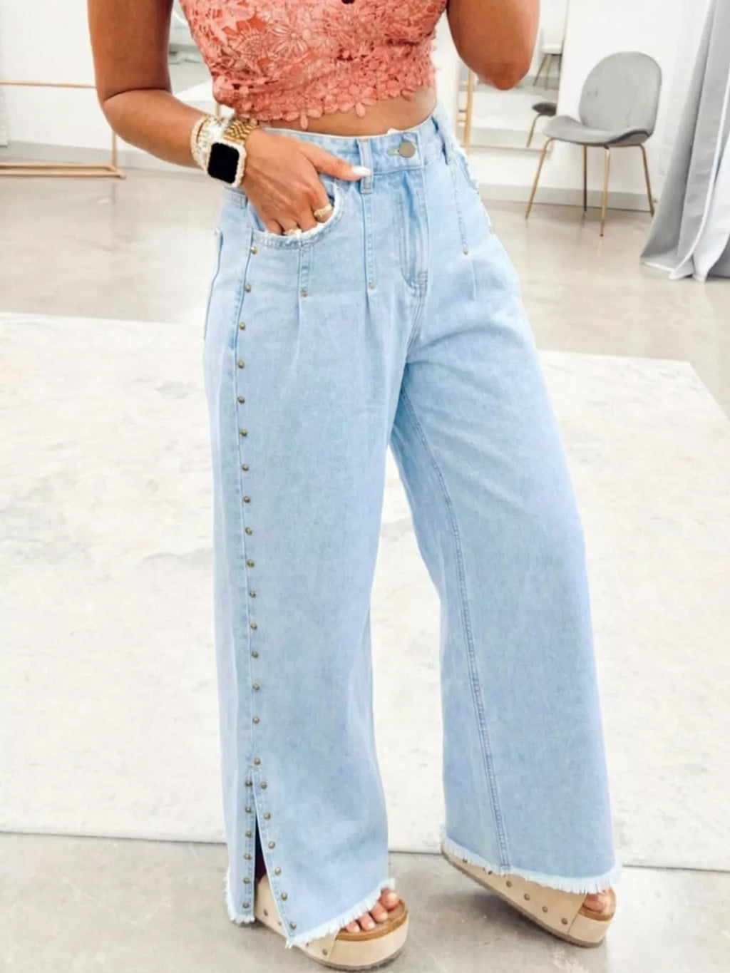 Studded Side Slit Leg Frayed Pocketed Wide Leg Jeans