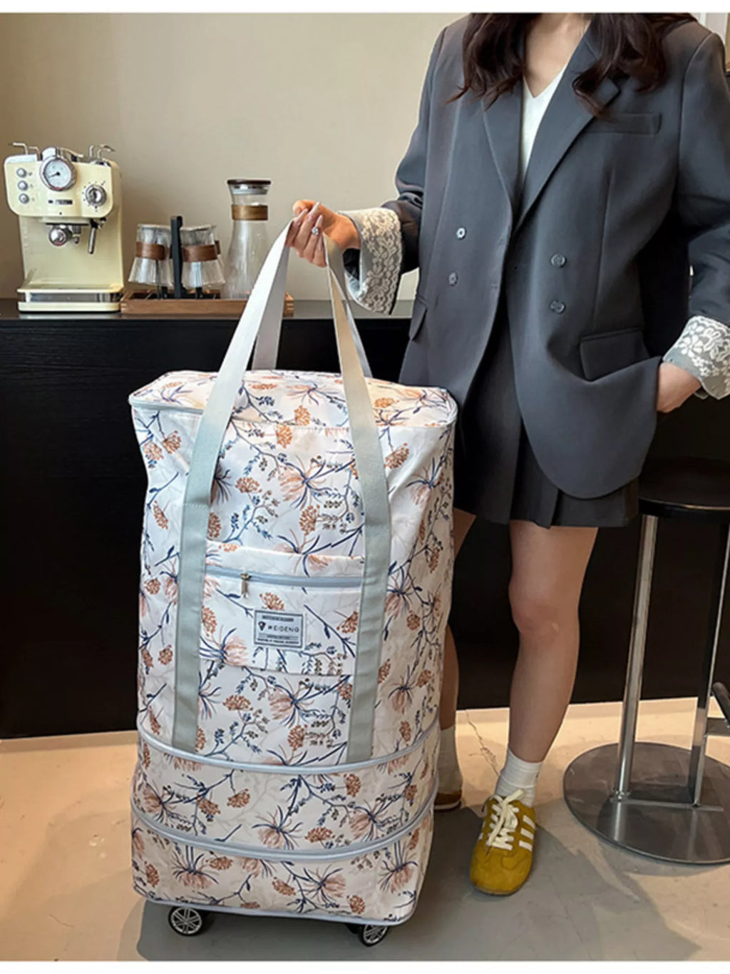 Floral Pattern Rolling Luggage Travel Bag